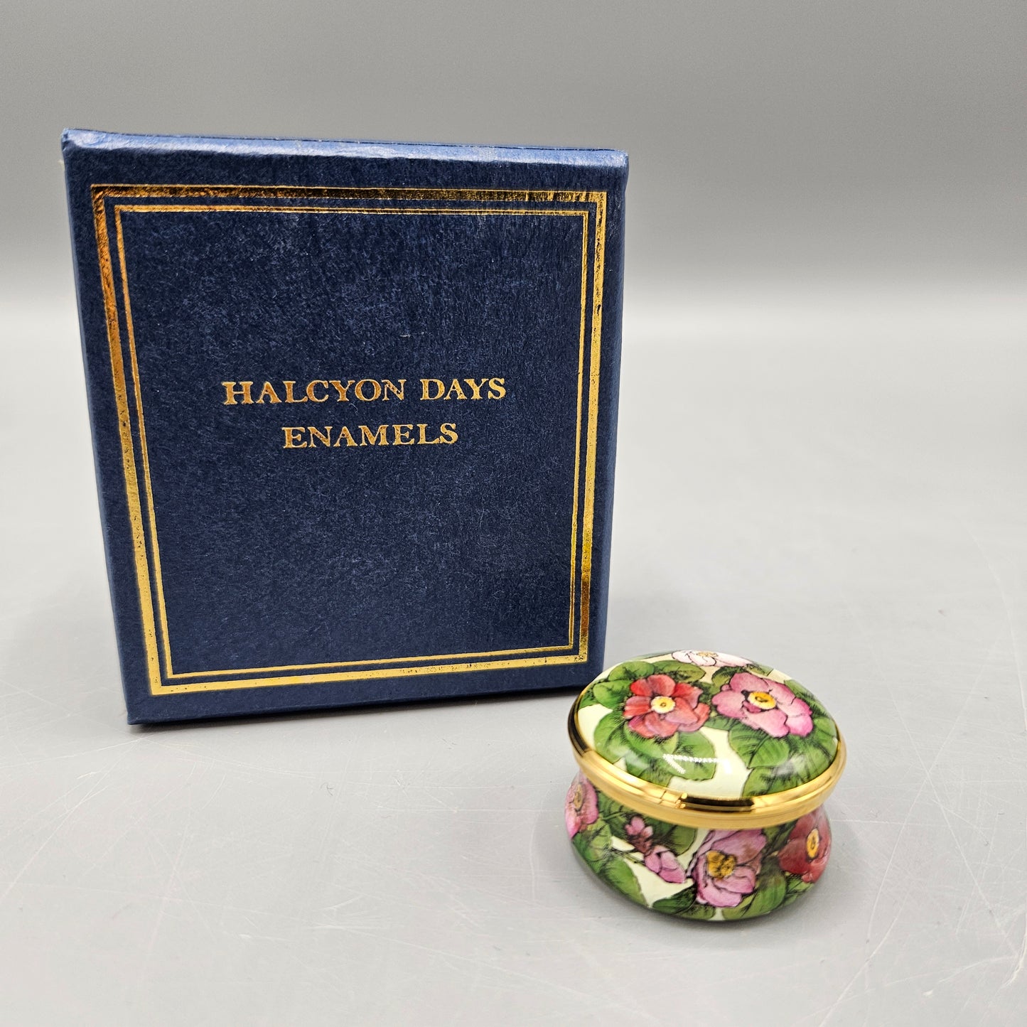 Halcyon Days England Enamel Metropolitan Opera "La Traviata" Box