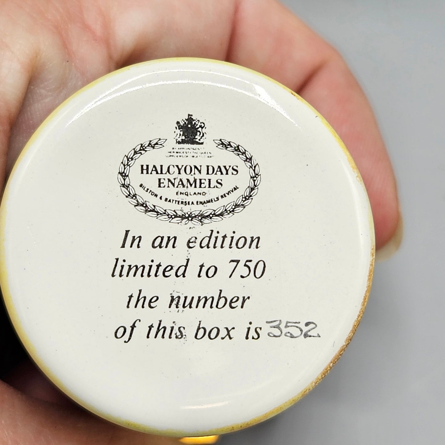 Halcyon Days England Enamel Gilbert & Sullivan "The Mikado Box"