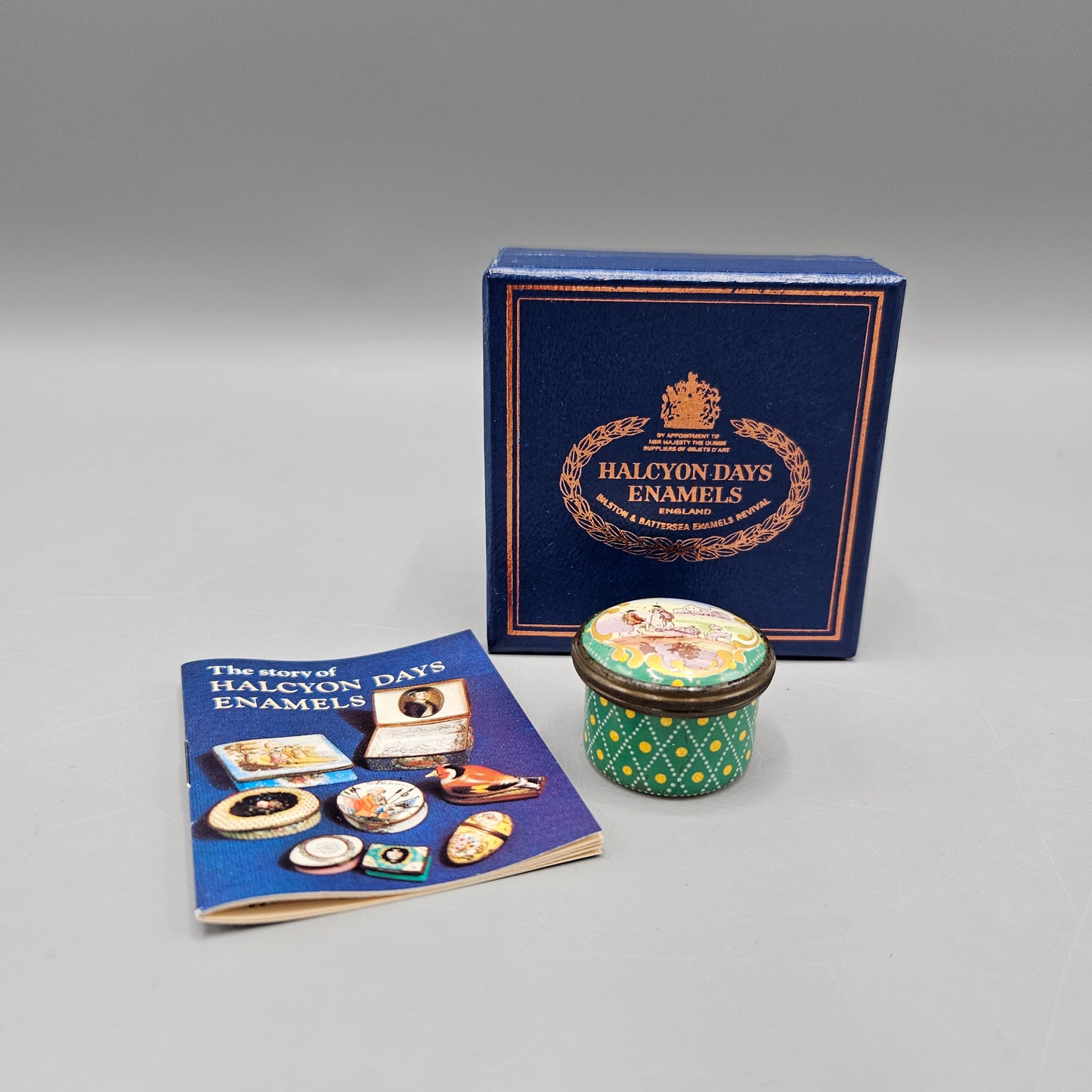 Halcyon Days England Enamel British Museum Reproduction "Shepherds" Box