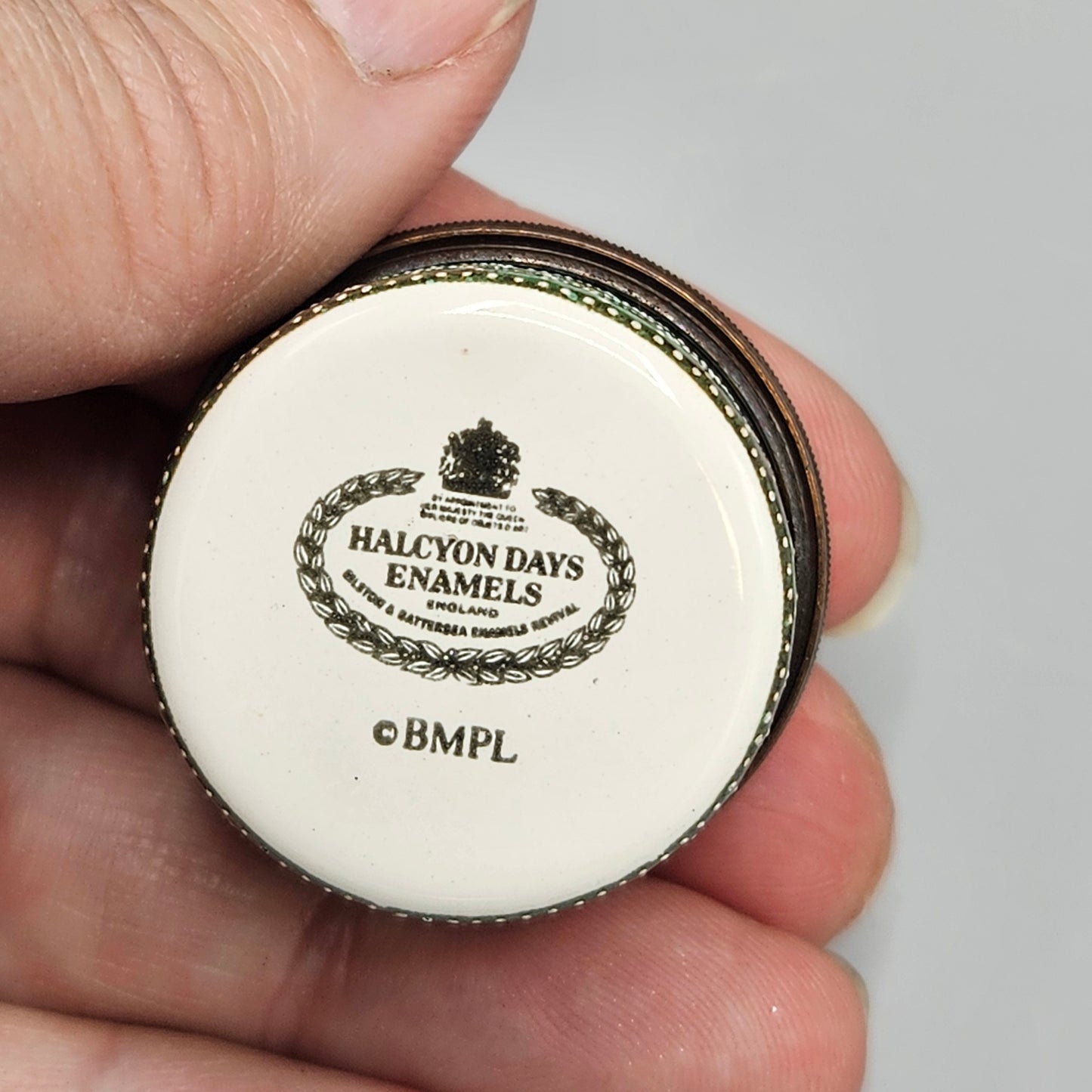 Halcyon Days England Enamel British Museum Reproduction "Wine Merchants" Box