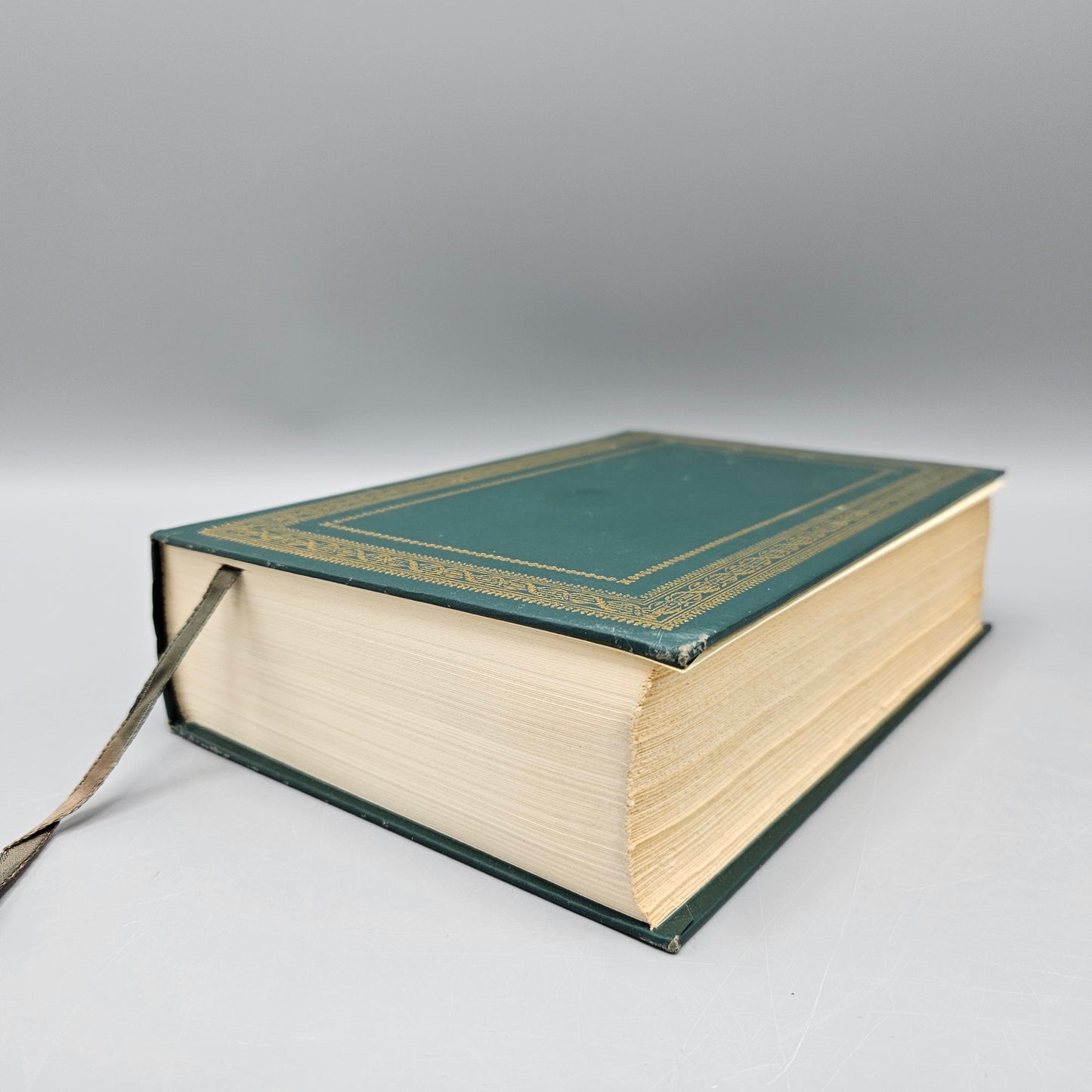 John Galsworthy "A Modern Comedy" International Collectors Library