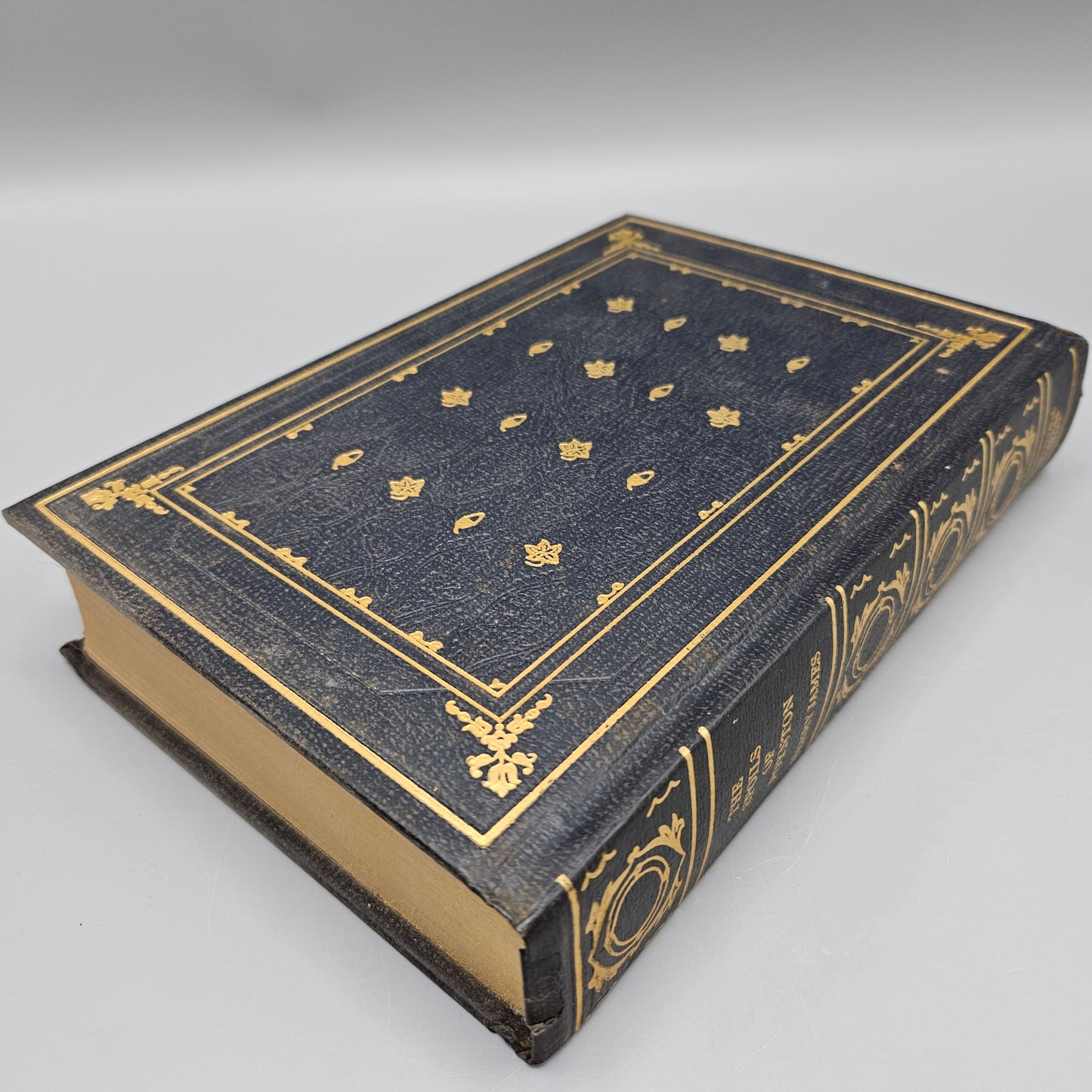 Henry James "The Spoils of Poynton" International Collectors Library