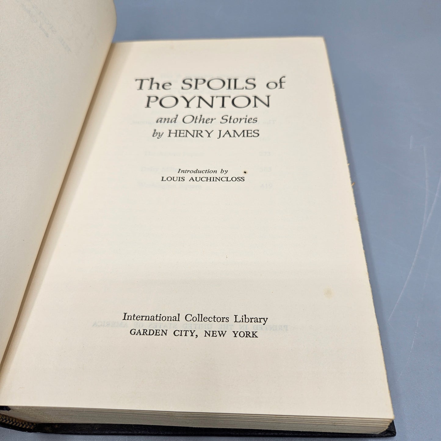 Henry James "The Spoils of Poynton" International Collectors Library
