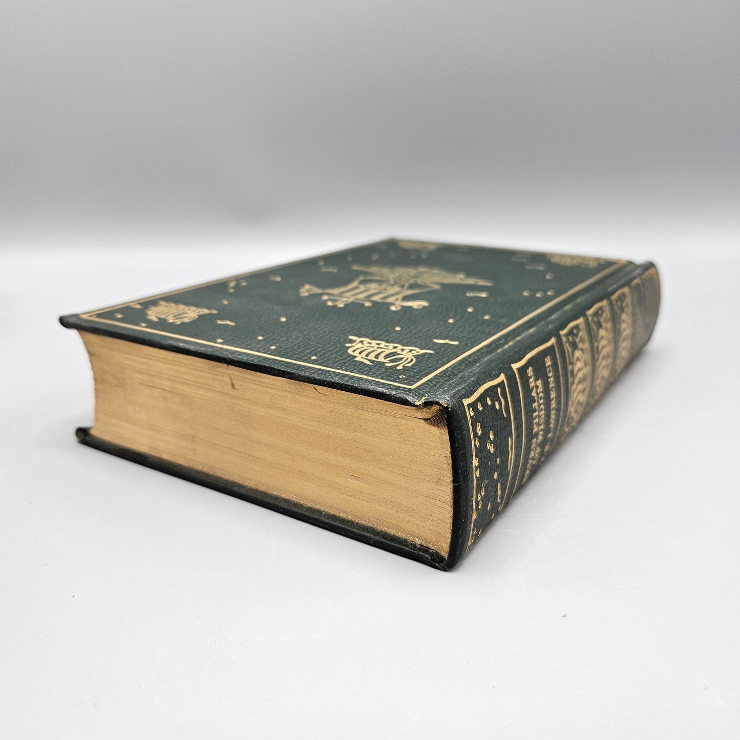 TE Lawrence "Seven Pillars of Wisdom" International Collectors Library