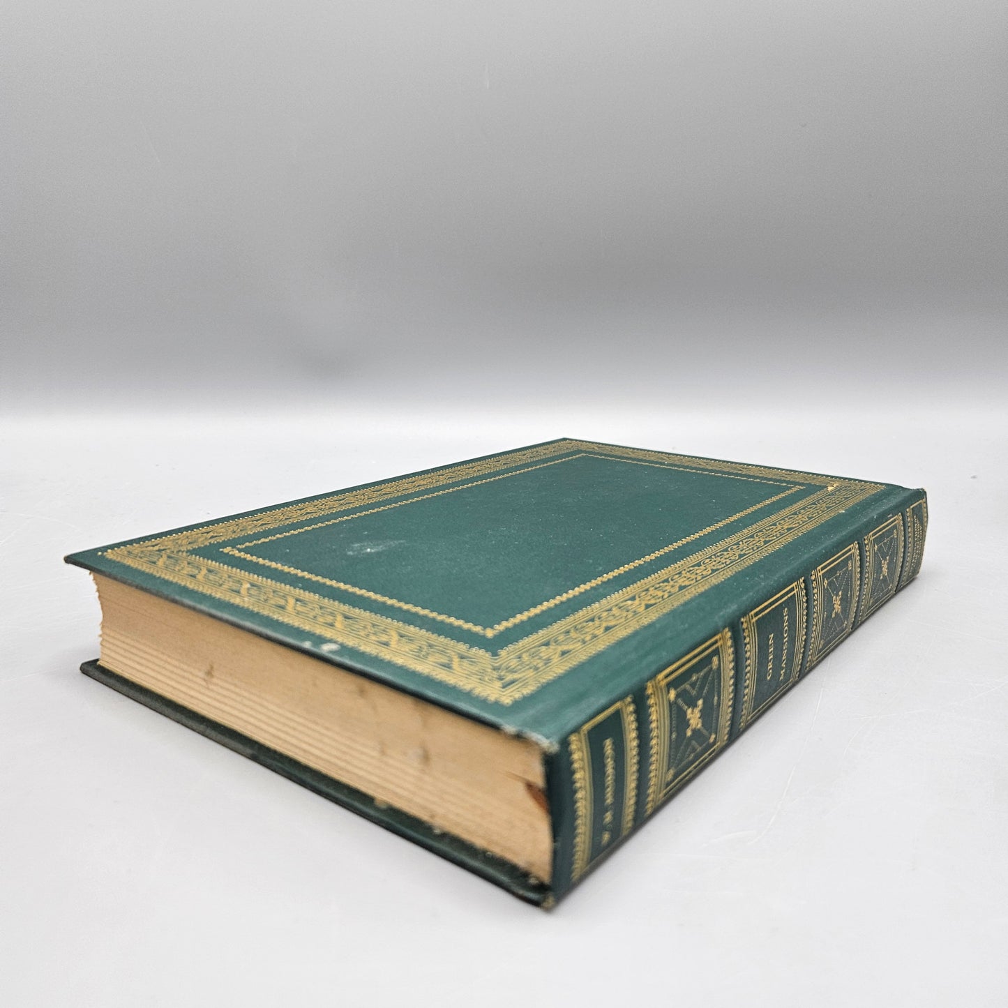 WH Hudson "Green Mansions" International Collectors Library