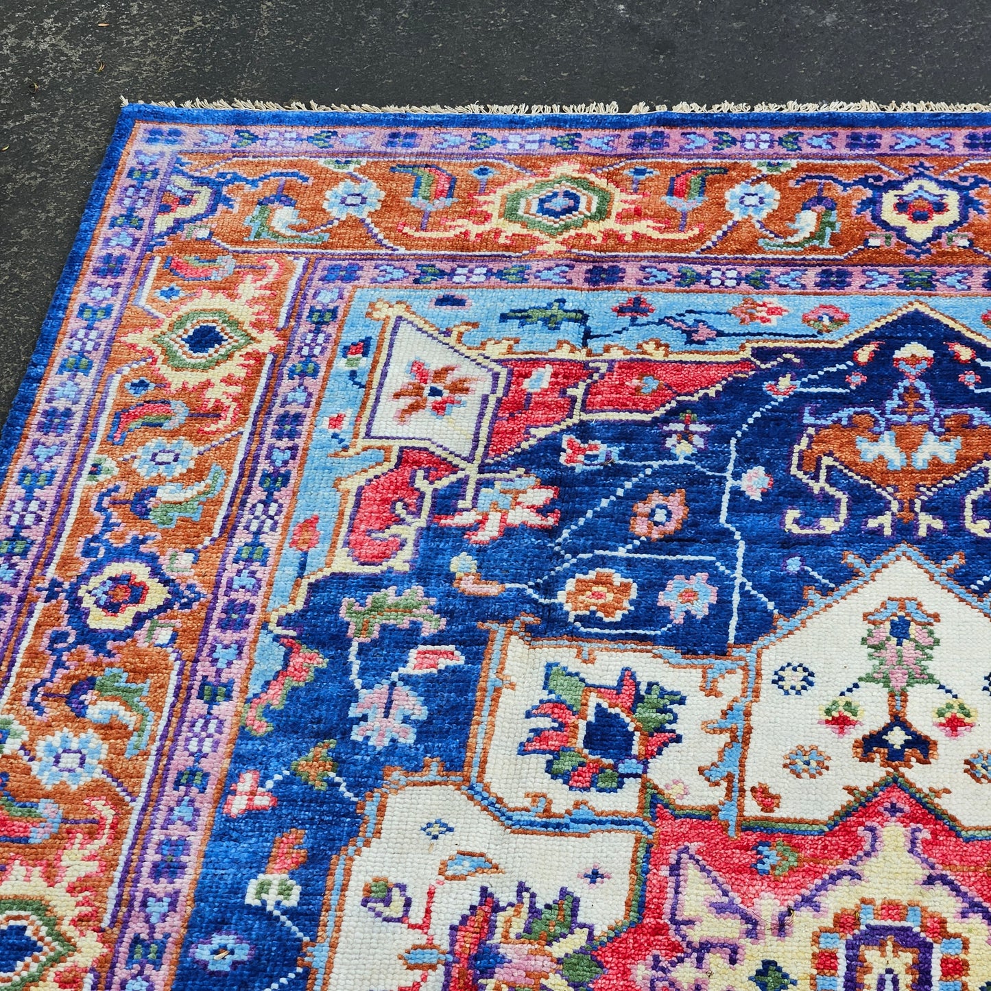 Hand Knotted Turkish 8' x 10' Carpet