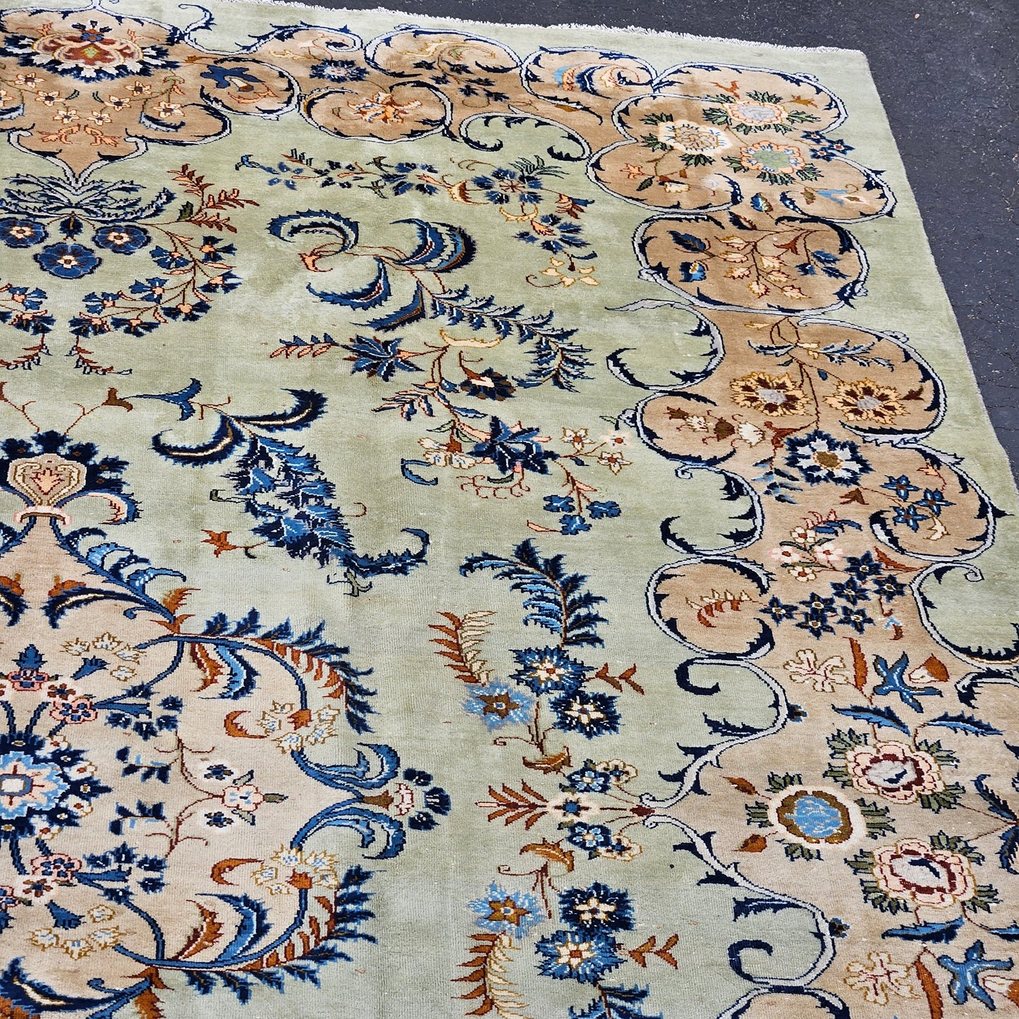 Vintage Room Size Carpet - Hand Knotted 9' 8" x 13' 2"