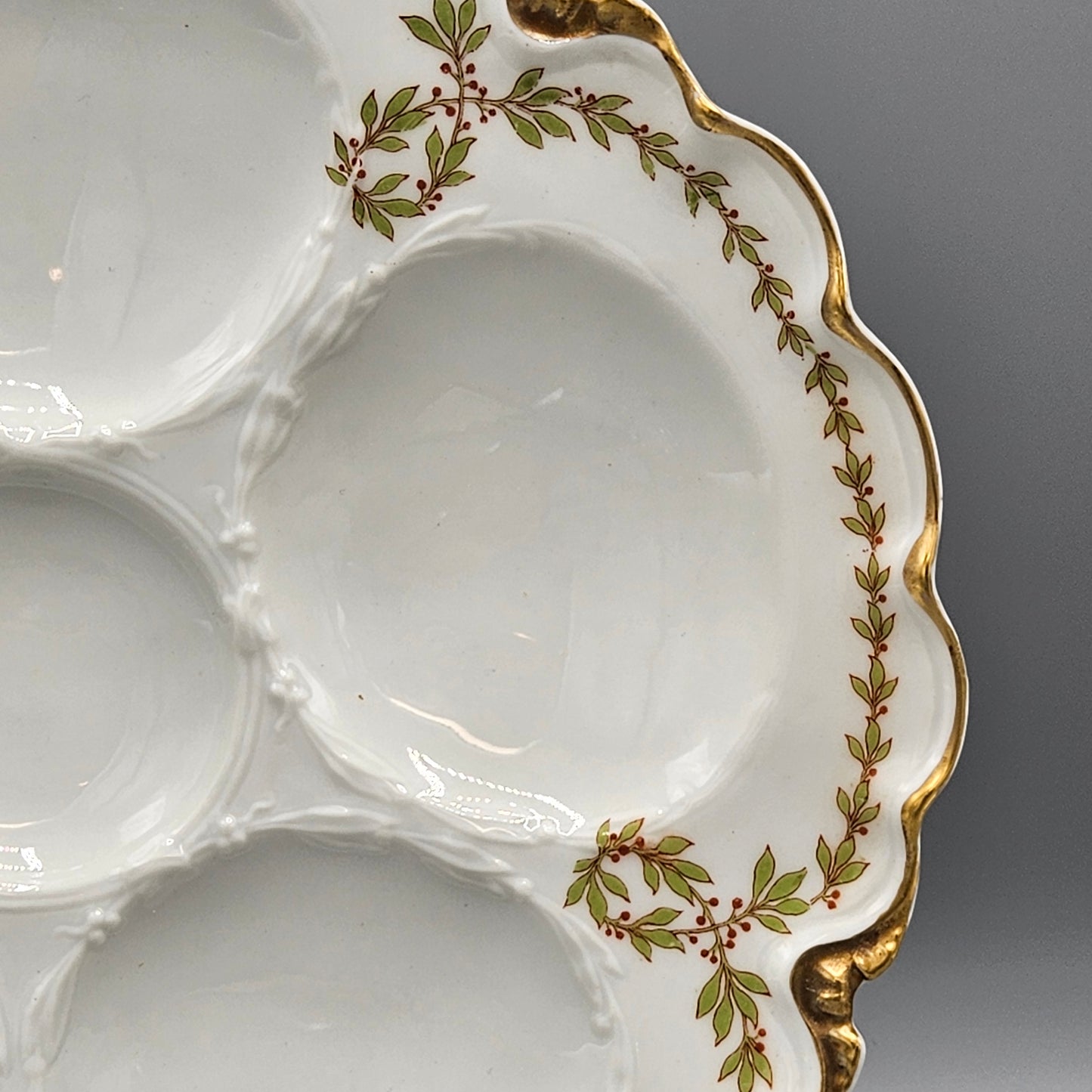 Haviland & Co Limoges Porcelain Oyster Plate with Laurel Leaf Border