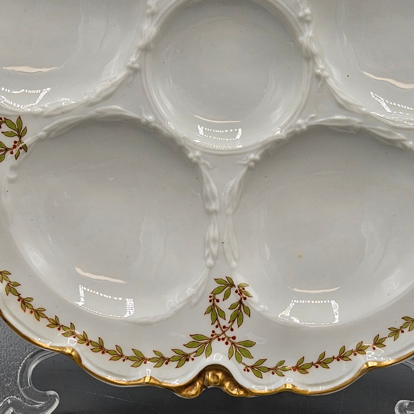 Haviland & Co Limoges Porcelain Oyster Plate with Laurel Leaf Border