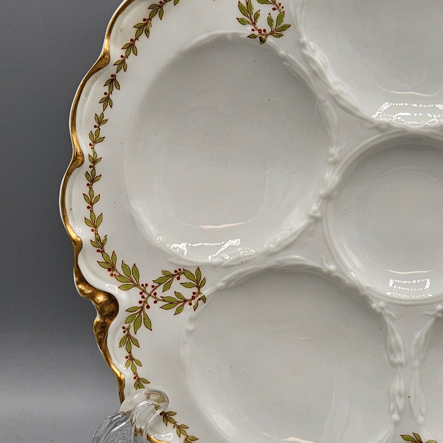 Haviland & Co Limoges Porcelain Oyster Plate with Laurel Leaf Border