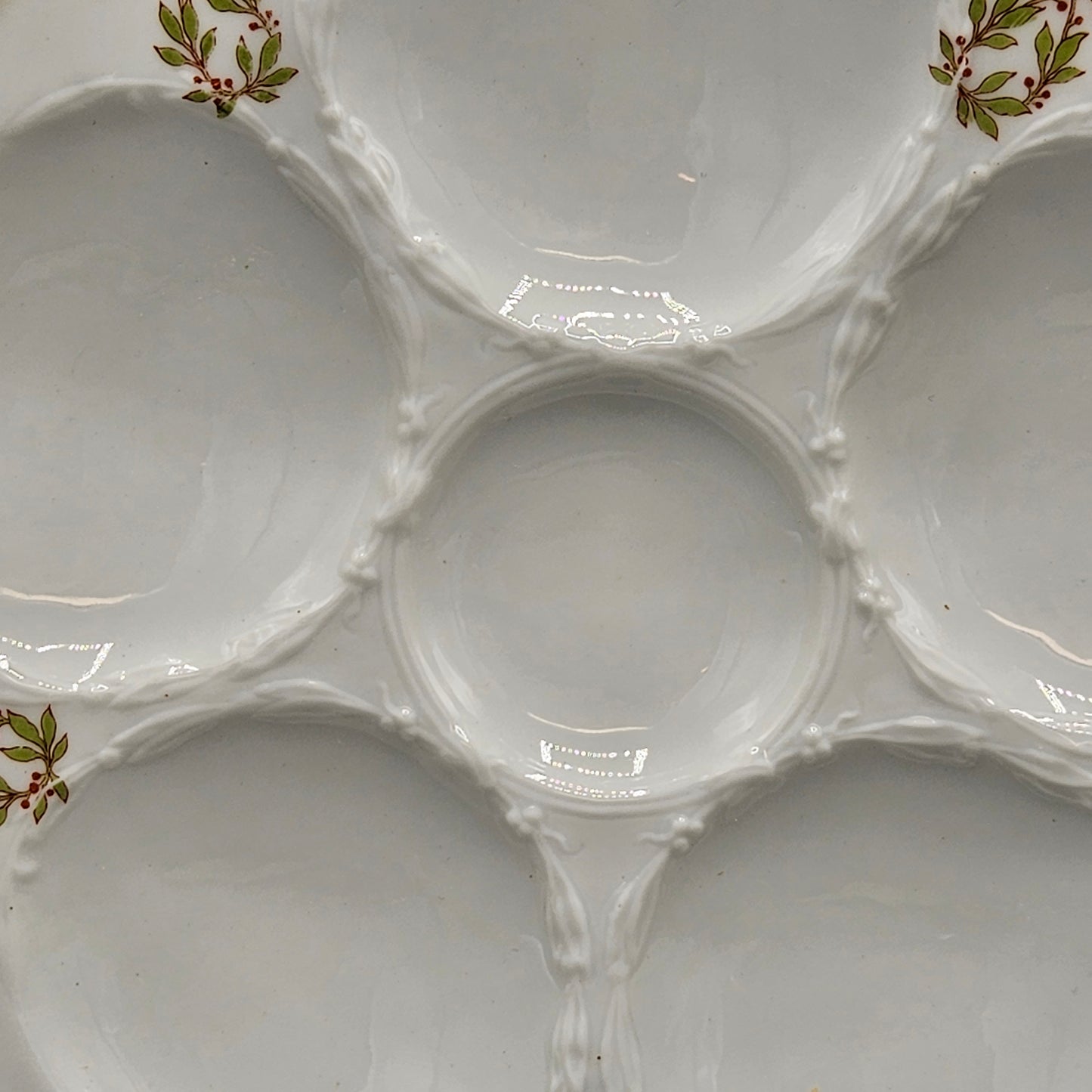 Haviland & Co Limoges Porcelain Oyster Plate with Laurel Leaf Border