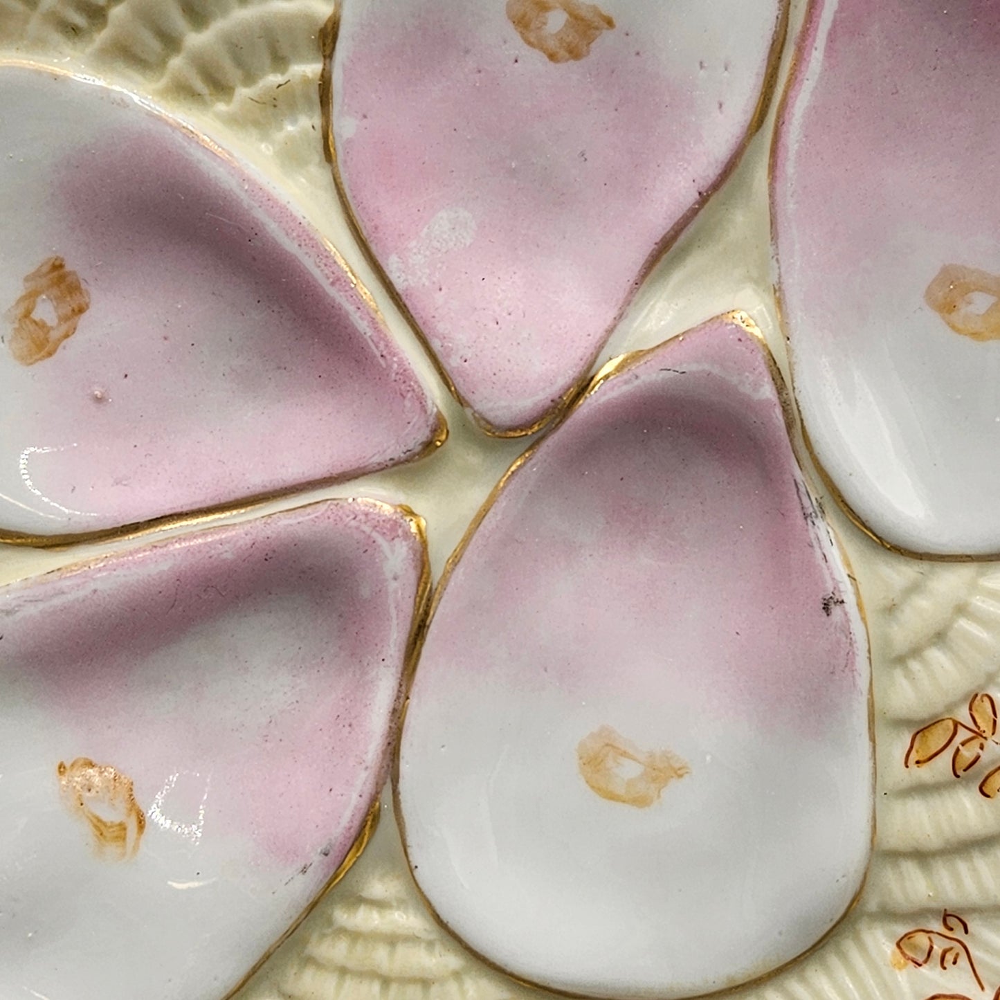 Limoges Porcelain Oyster Plate - Pale Yellow Ground