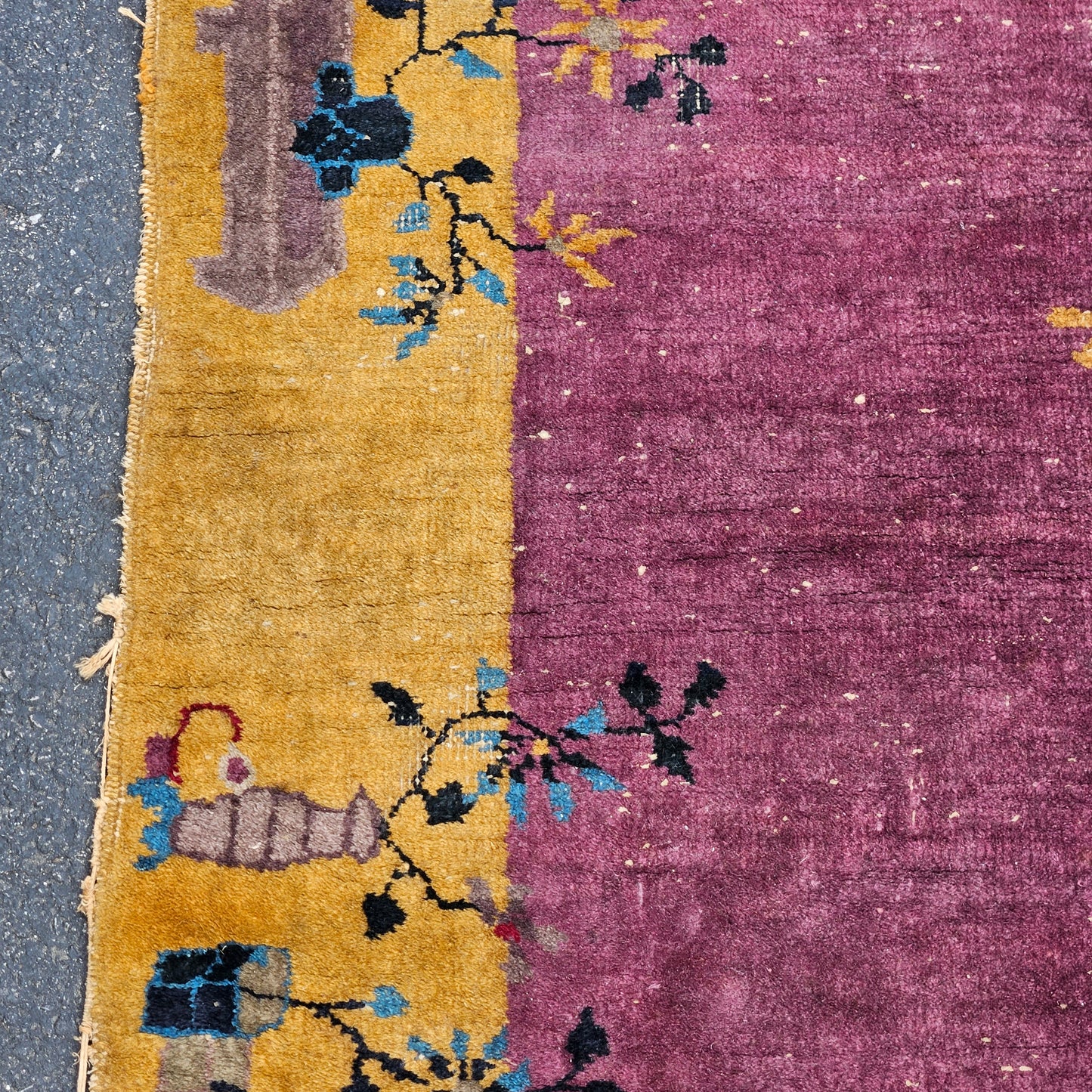 Vintage Chinese Hand Knotted Rug / Carpet 4' x 6' 8"