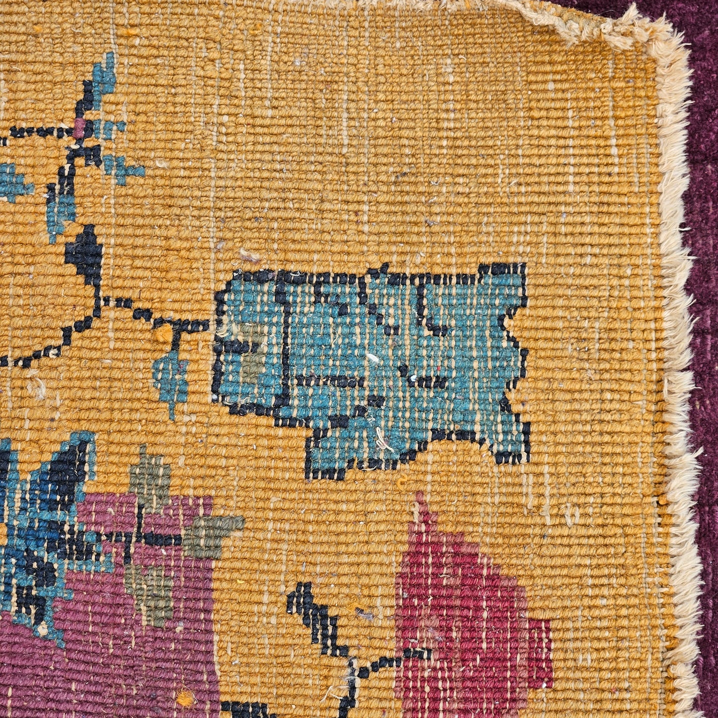 Vintage Chinese Hand Knotted Rug / Carpet 4' x 6' 8"