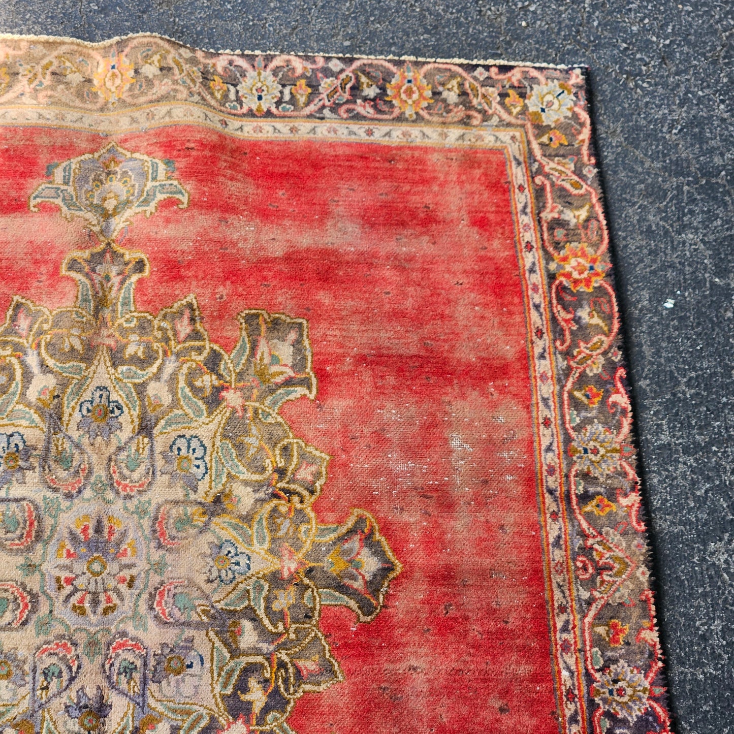 Vintage Hand Knotted 100% Wool Rug / Carpet - 4' 3" x 4' 10"