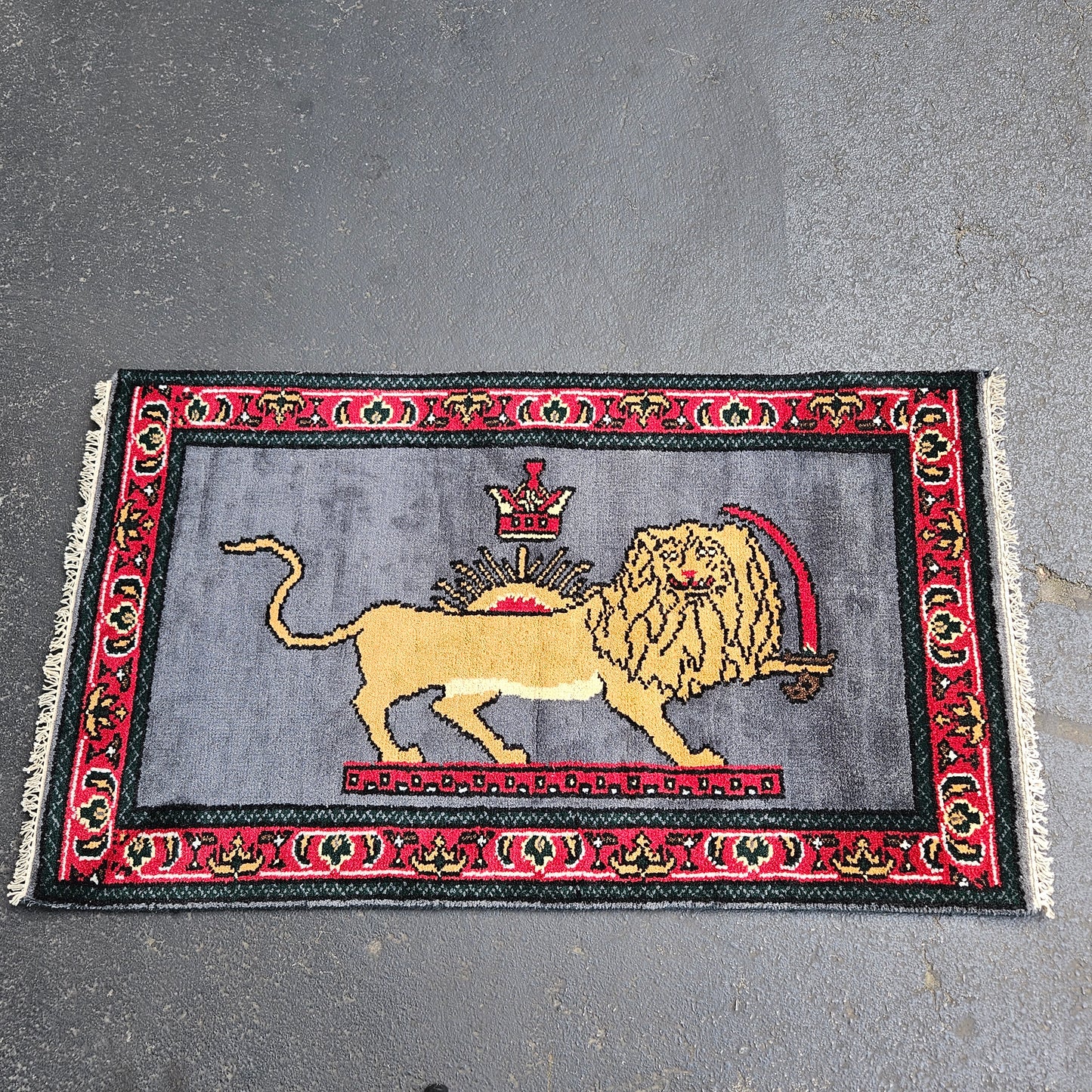 Pectoral Lion with Sword Hand Knotted 100% Wool Rug / Carpet 3' x 5'