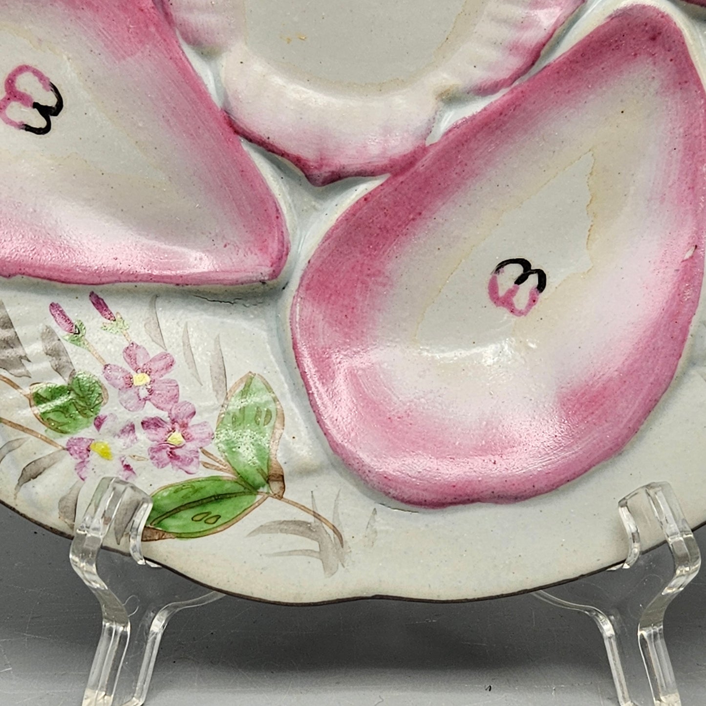 Glazed Earthenware Oyster Plate