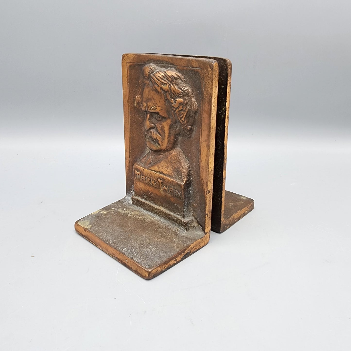 Pair Mark Twain & Charles Dickens Bookends