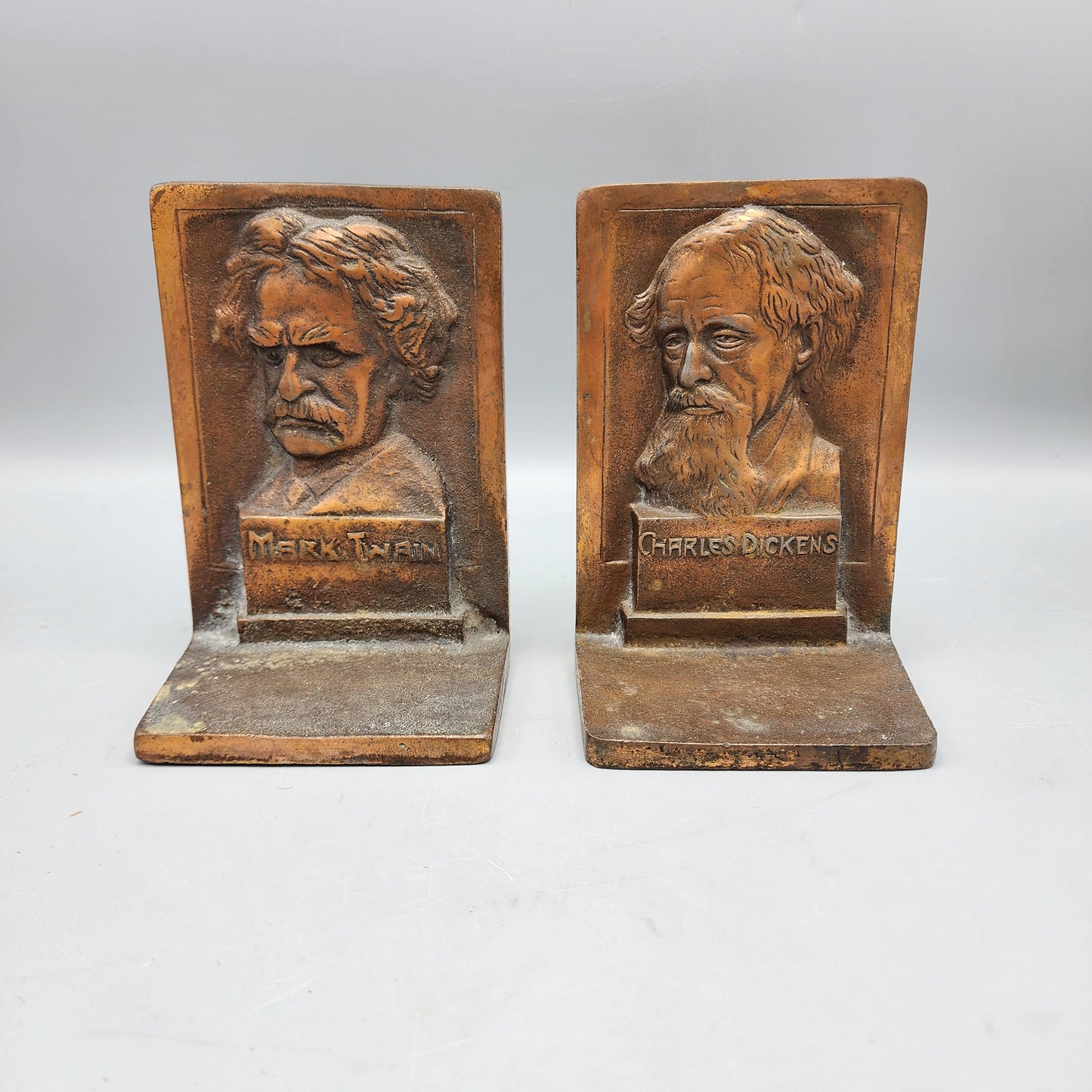 Pair Mark Twain & Charles Dickens Bookends