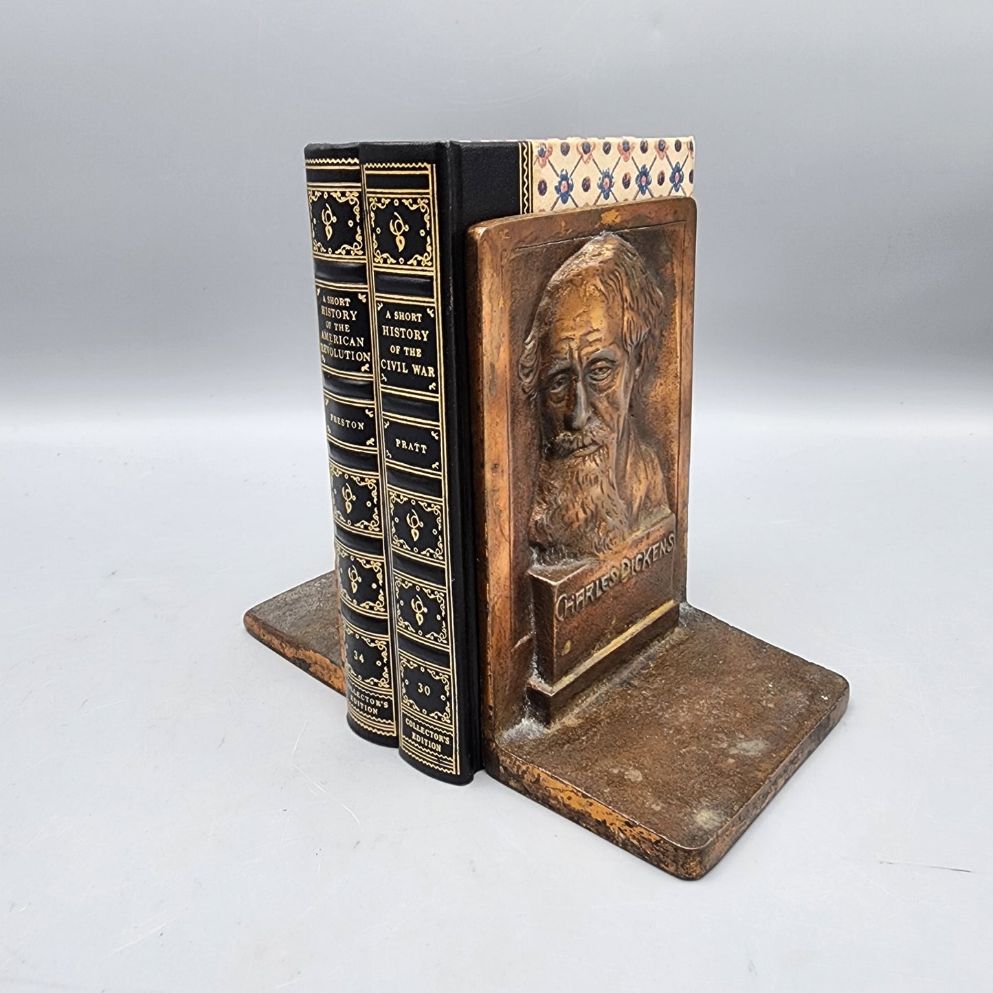 Pair Mark Twain & Charles Dickens Bookends