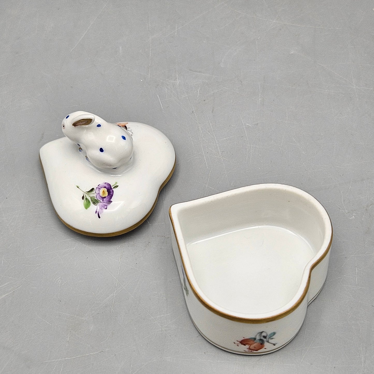 Herend Porcelain Miniature Heart Box with Rabbit Finial