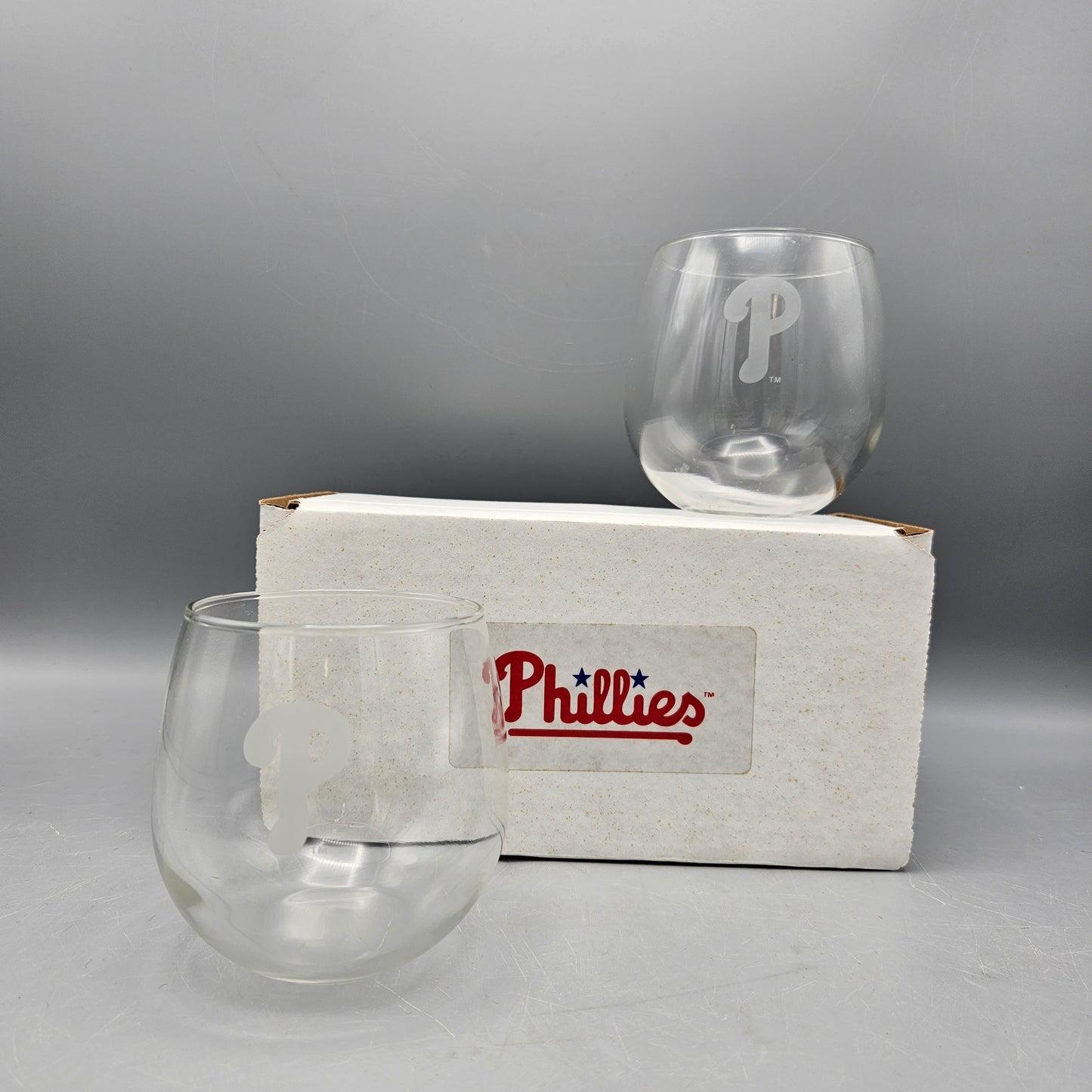 Pair Philadelphia Phillies Balloon Wine Glasses