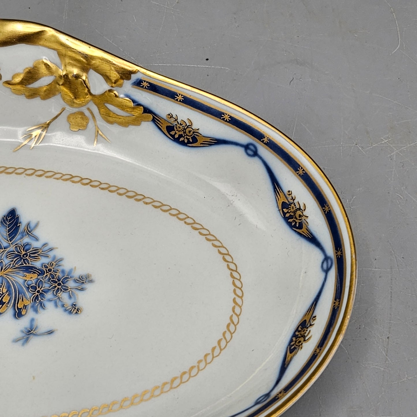 Mottahedeh Vista Alegre Portugal Fontainebleau Collection Small Oval Porcelain Dish Tray