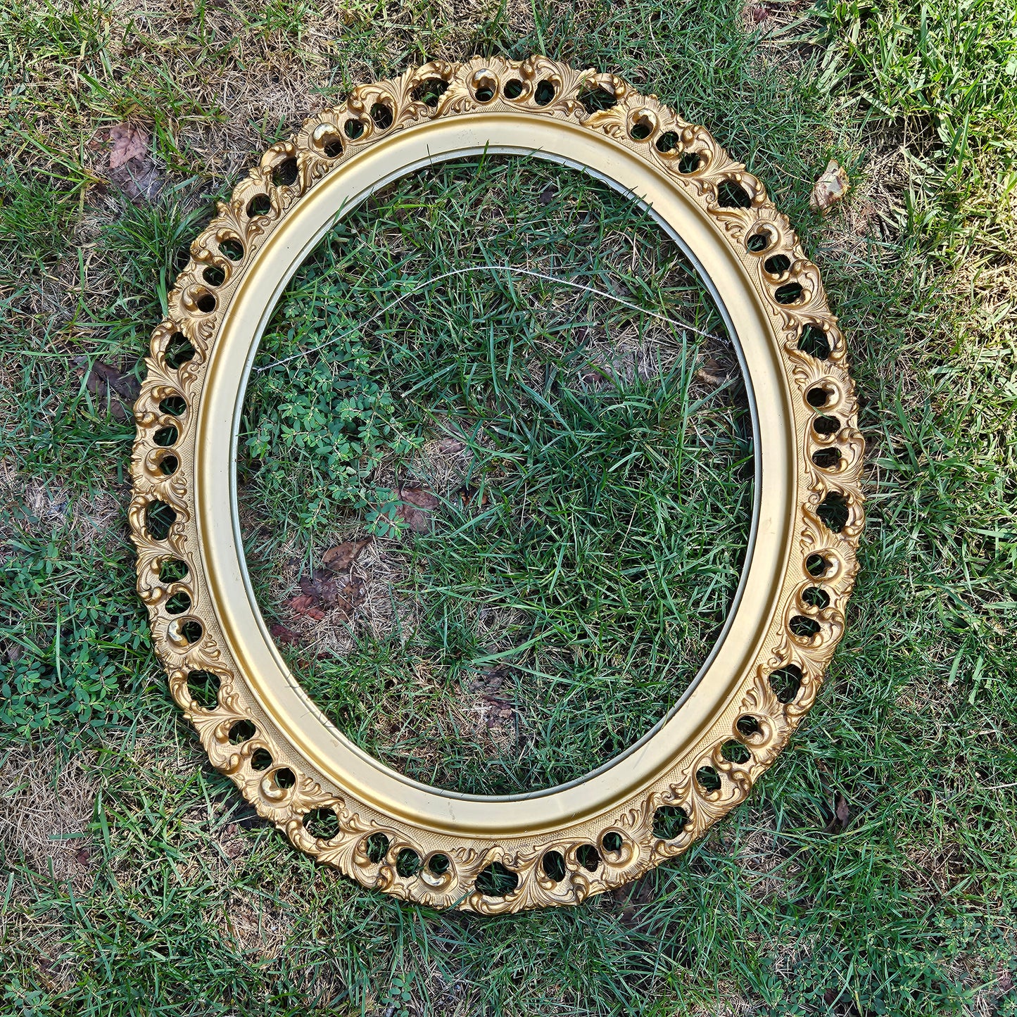 Antique Carved Wood Gold Gilt Oval Picture Frame