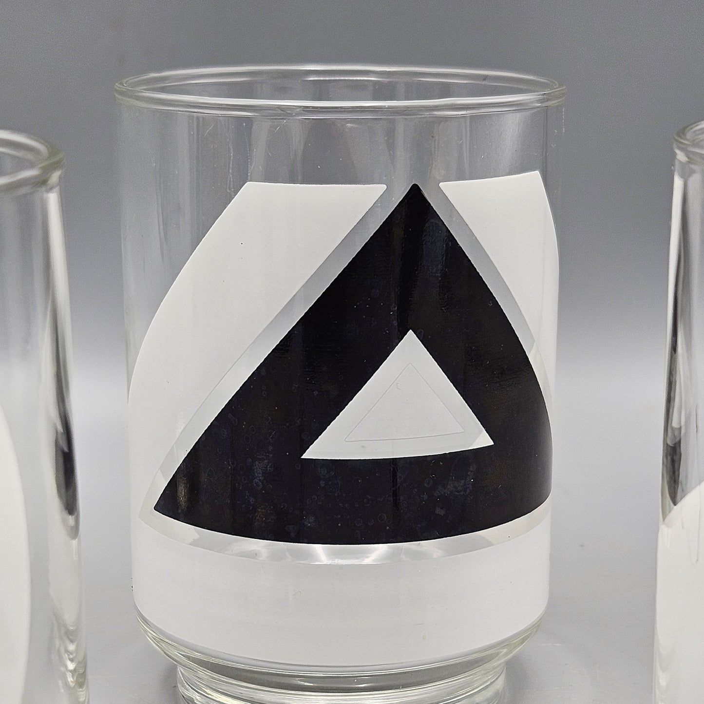 Set of 4 Vintage Libbey Glass, Black and White Geometric Shapes Cocktail Glasses