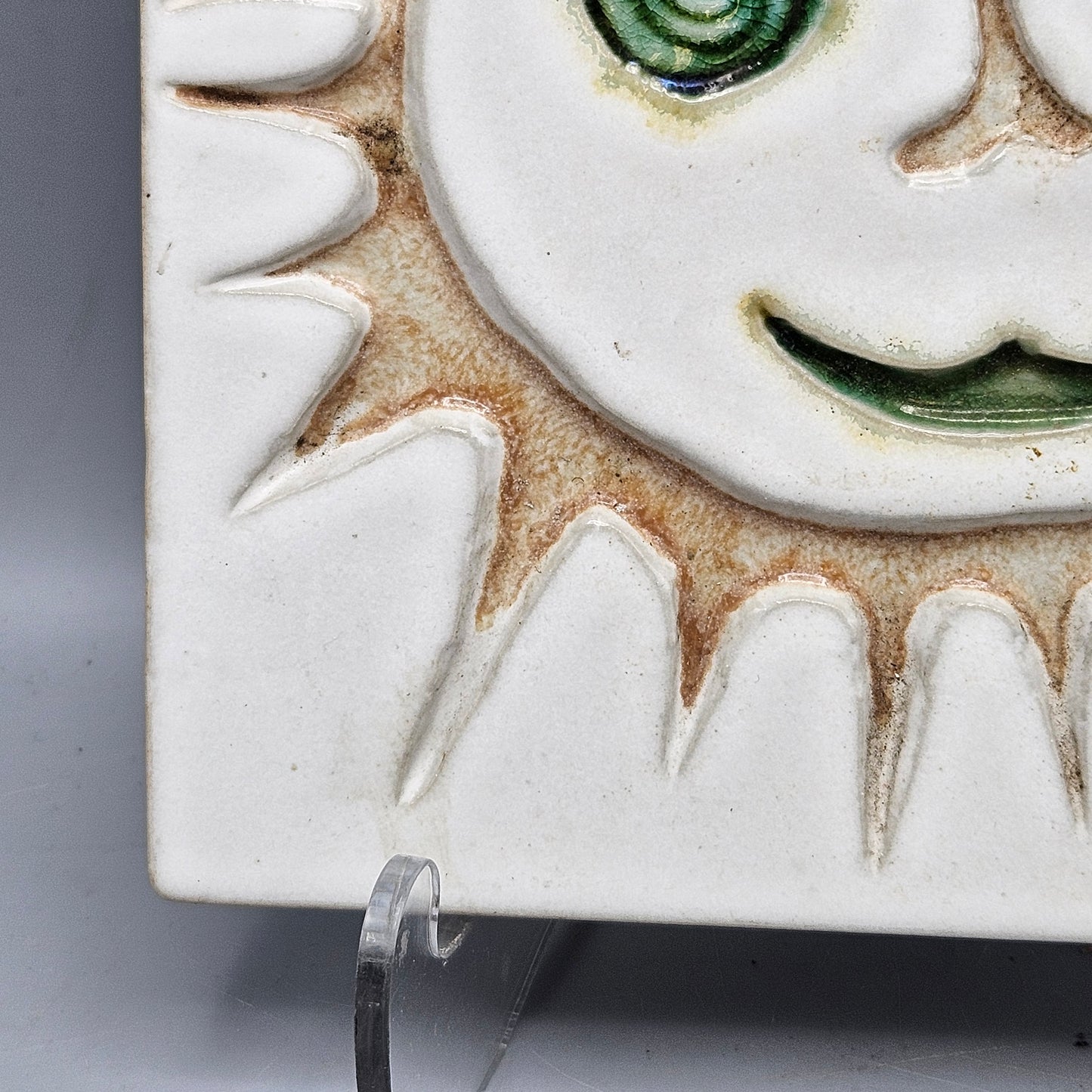 Bennington Vermont Potters Cooperatives Design #1532 - Smiling Sun Tile
