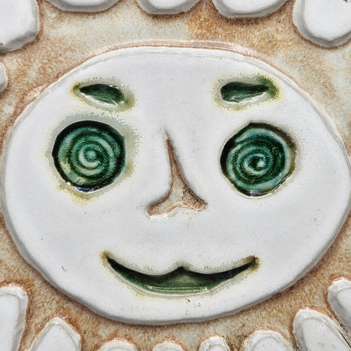 Bennington Vermont Potters Cooperatives Design #1532 - Smiling Sun Tile