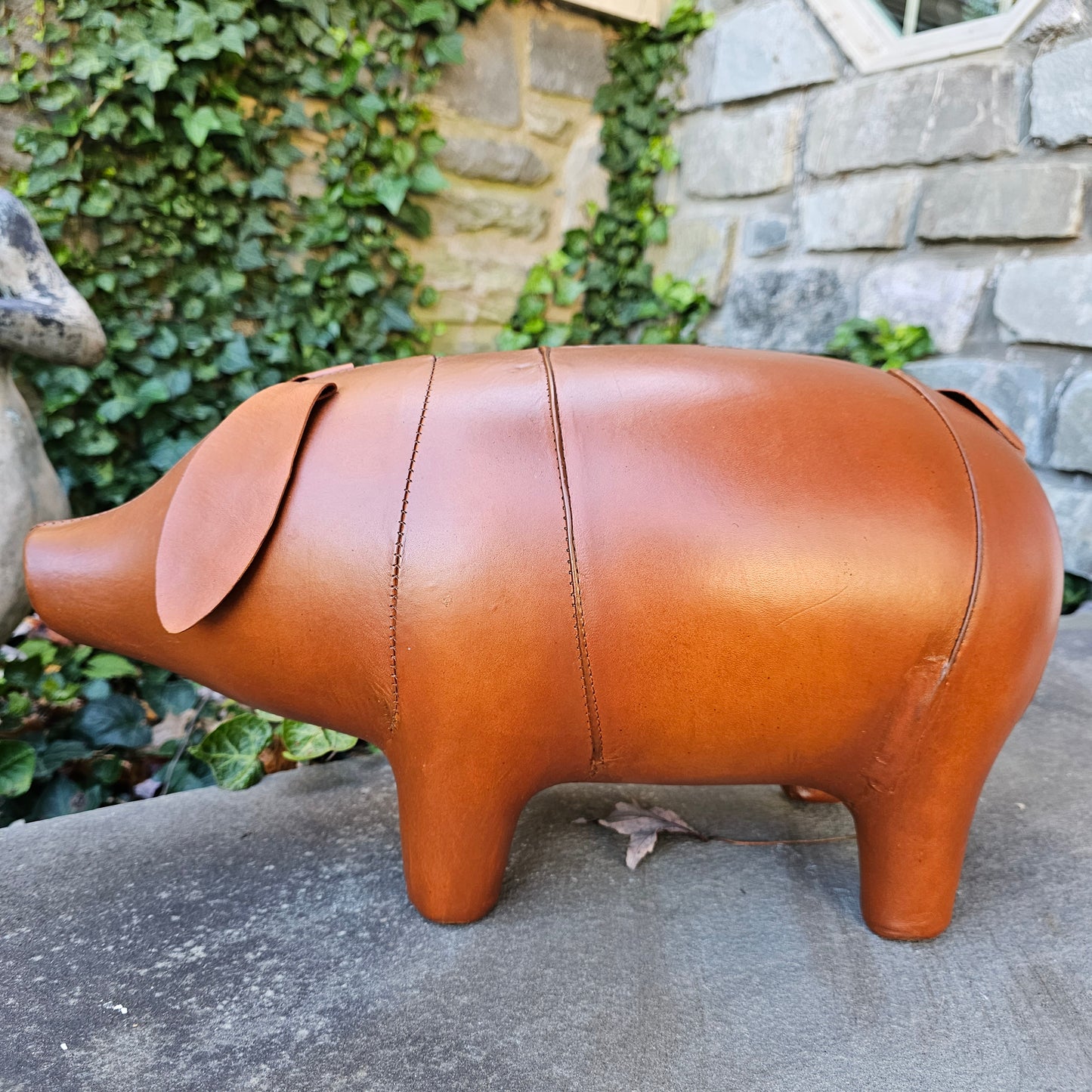 Leather Pig Footstool - Dimitri Omersa / Abercrombie Liberty Style Small