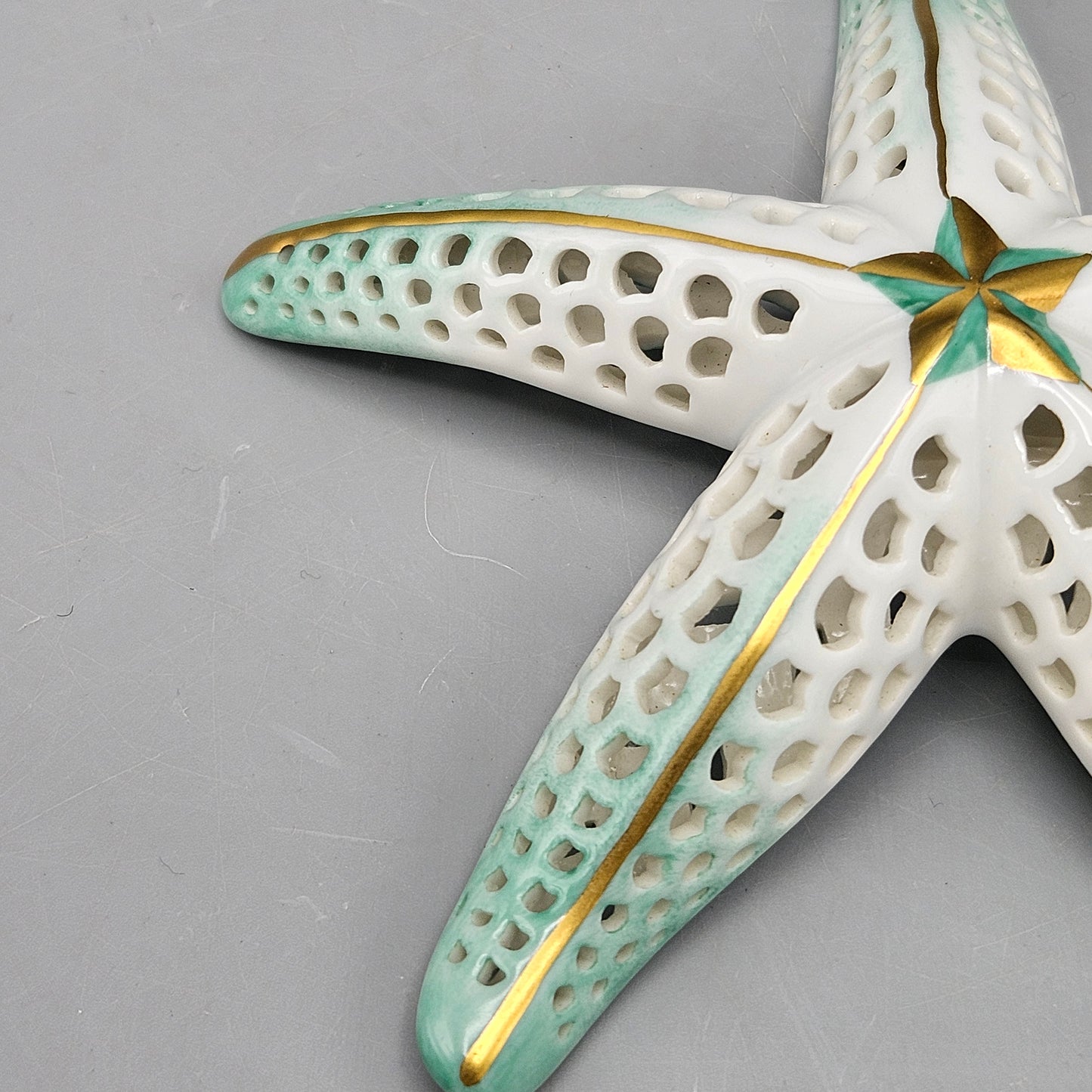 Vintage Green & White Herend Open Work Starfish 15496