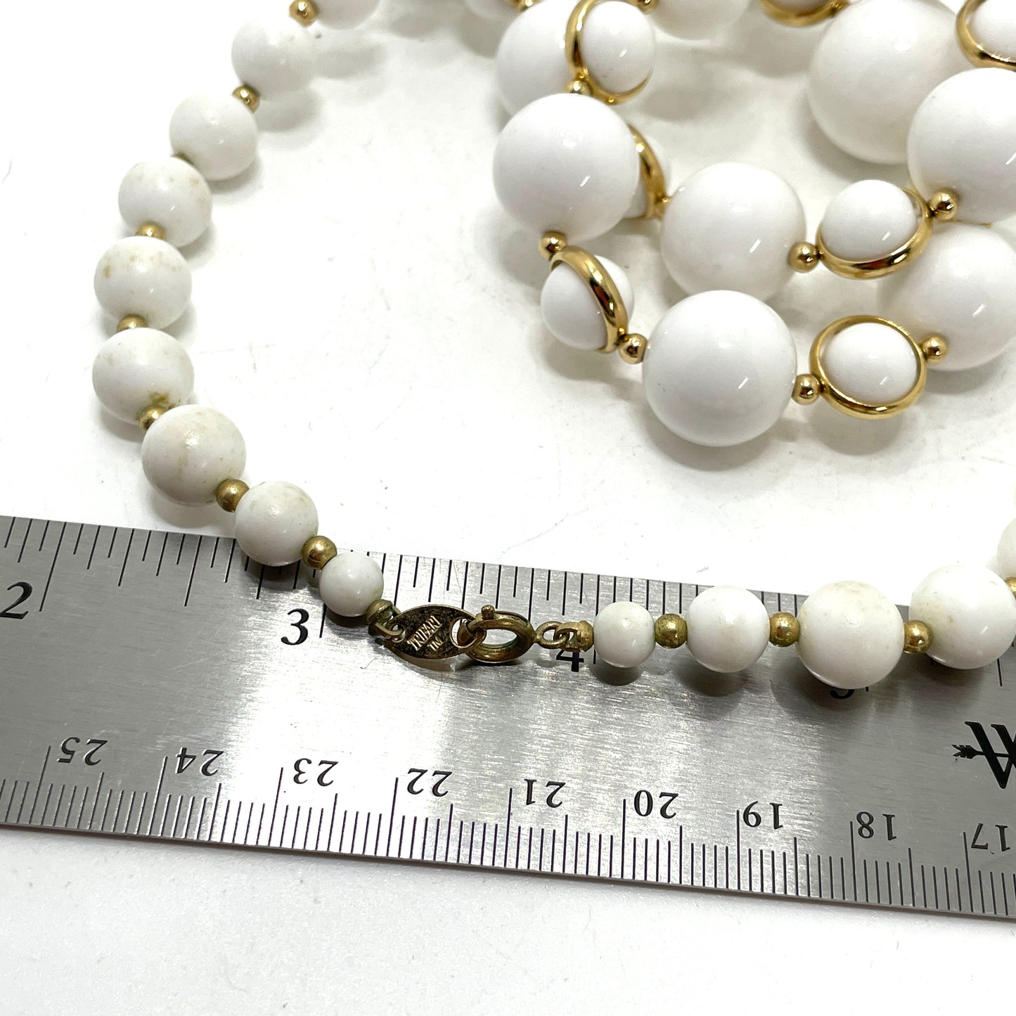 Vintage Trifari White & Gold Beaded Necklace