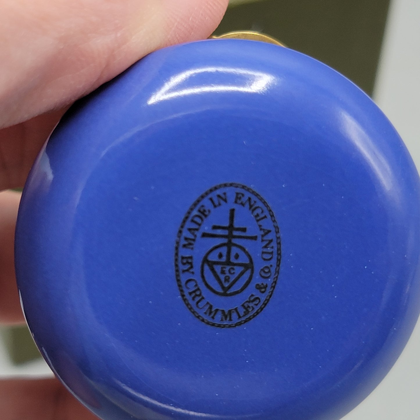 Crummles & Co England Enamel Box - A Moment Enjoyed Is Never Wasted