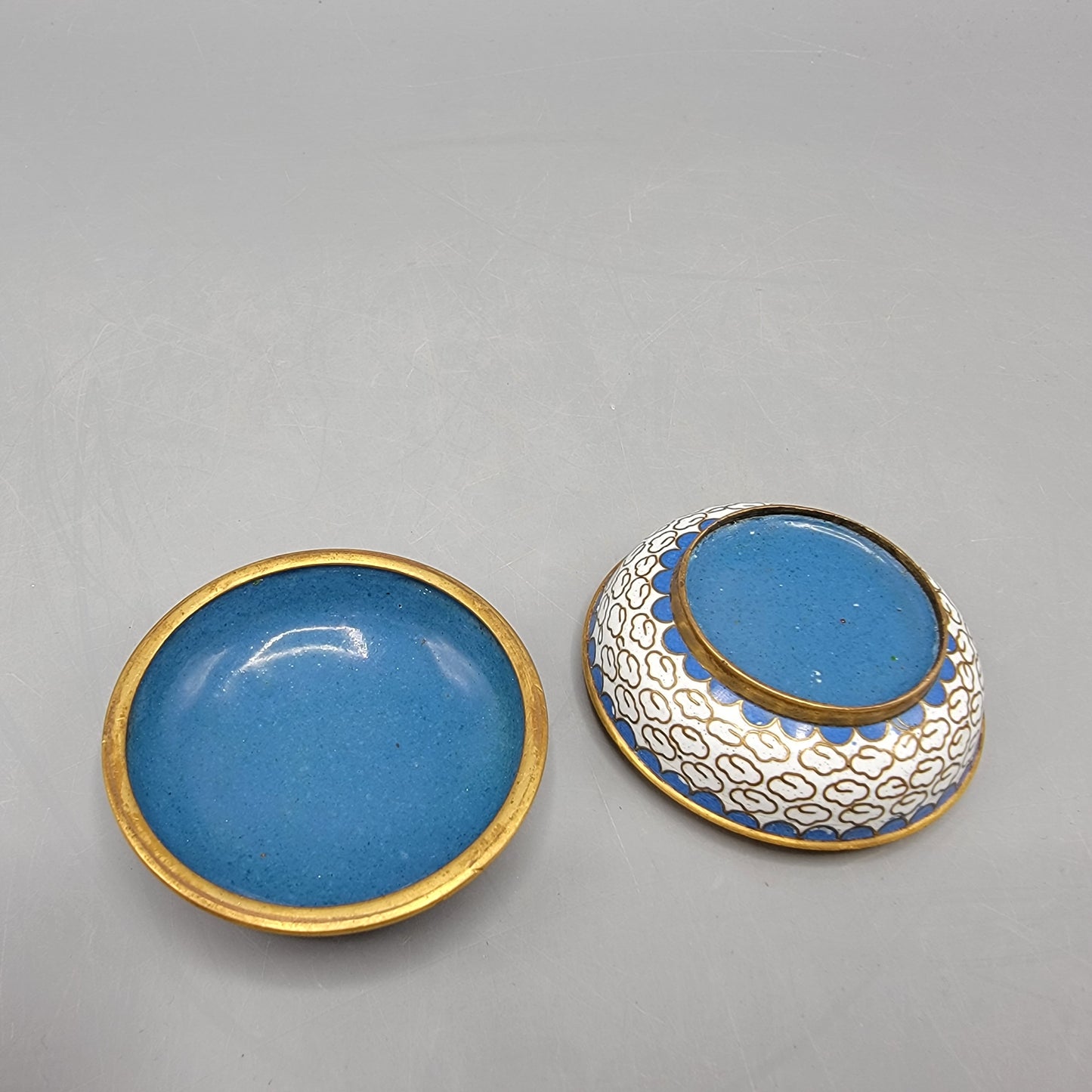 Vintage Round Chinese Cloisonne Box