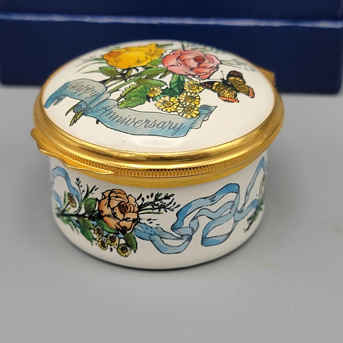 Bilston & Battersea Enamel Box - Happy Anniversary with Roses