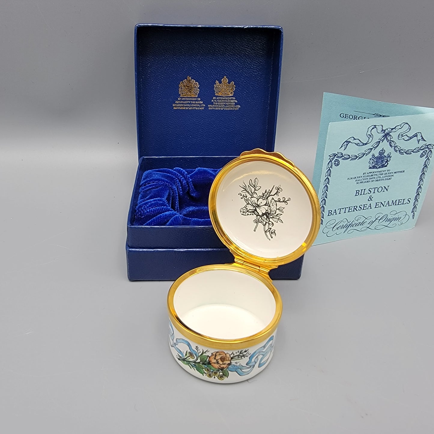 Bilston & Battersea Enamel Box - Happy Anniversary with Roses