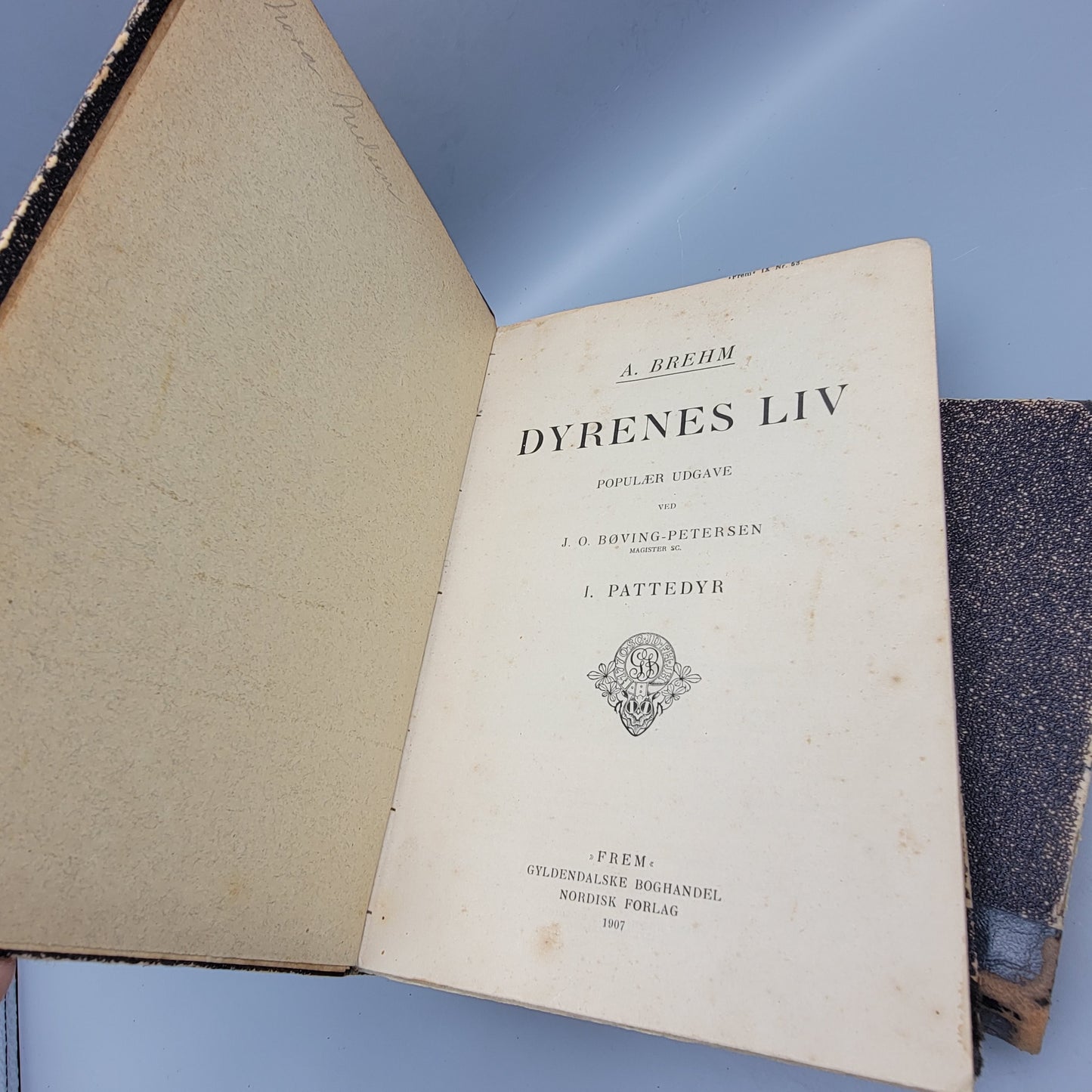 Book: A Brehm "Dryenes Liv"