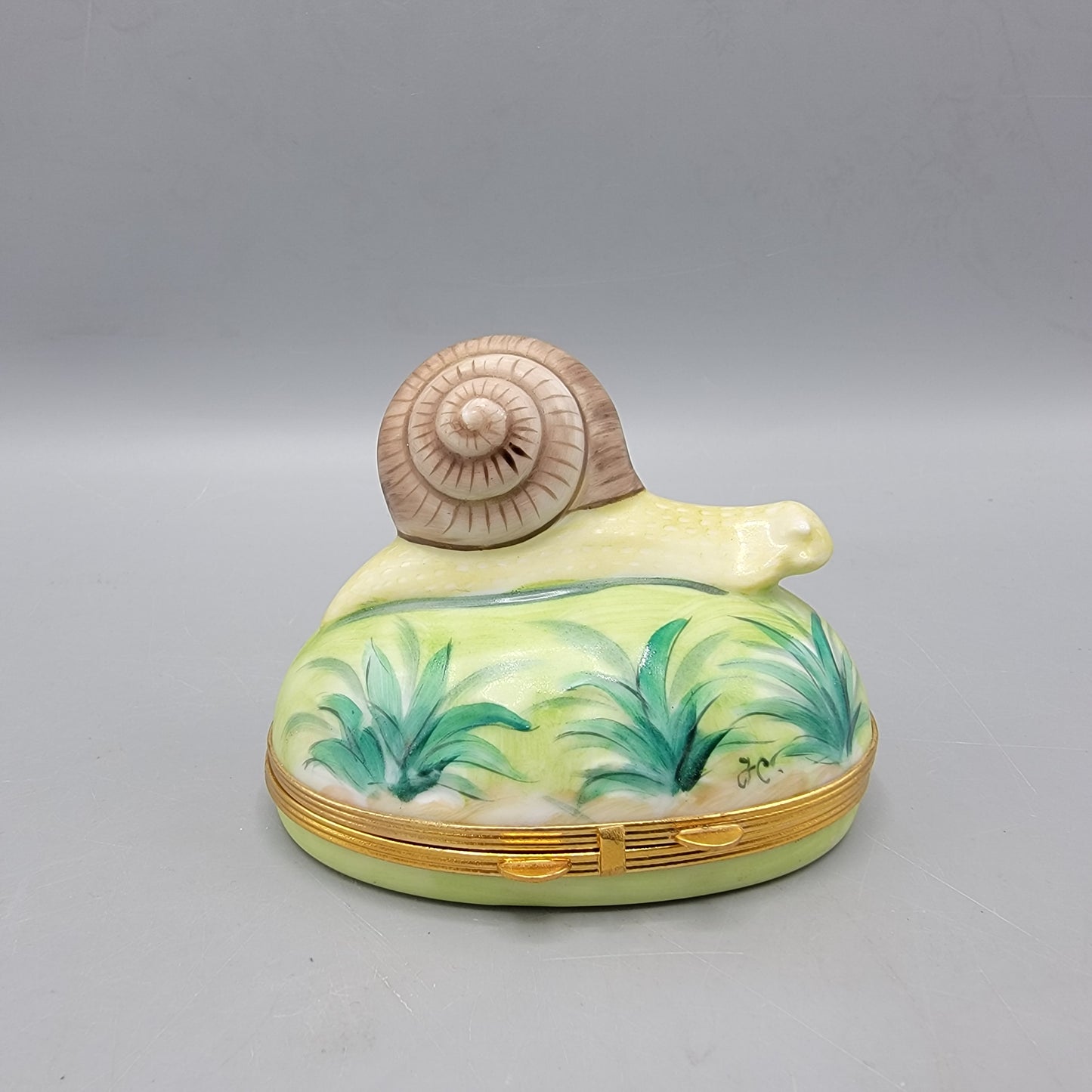Chamart Limoges Porcelain Snail Box