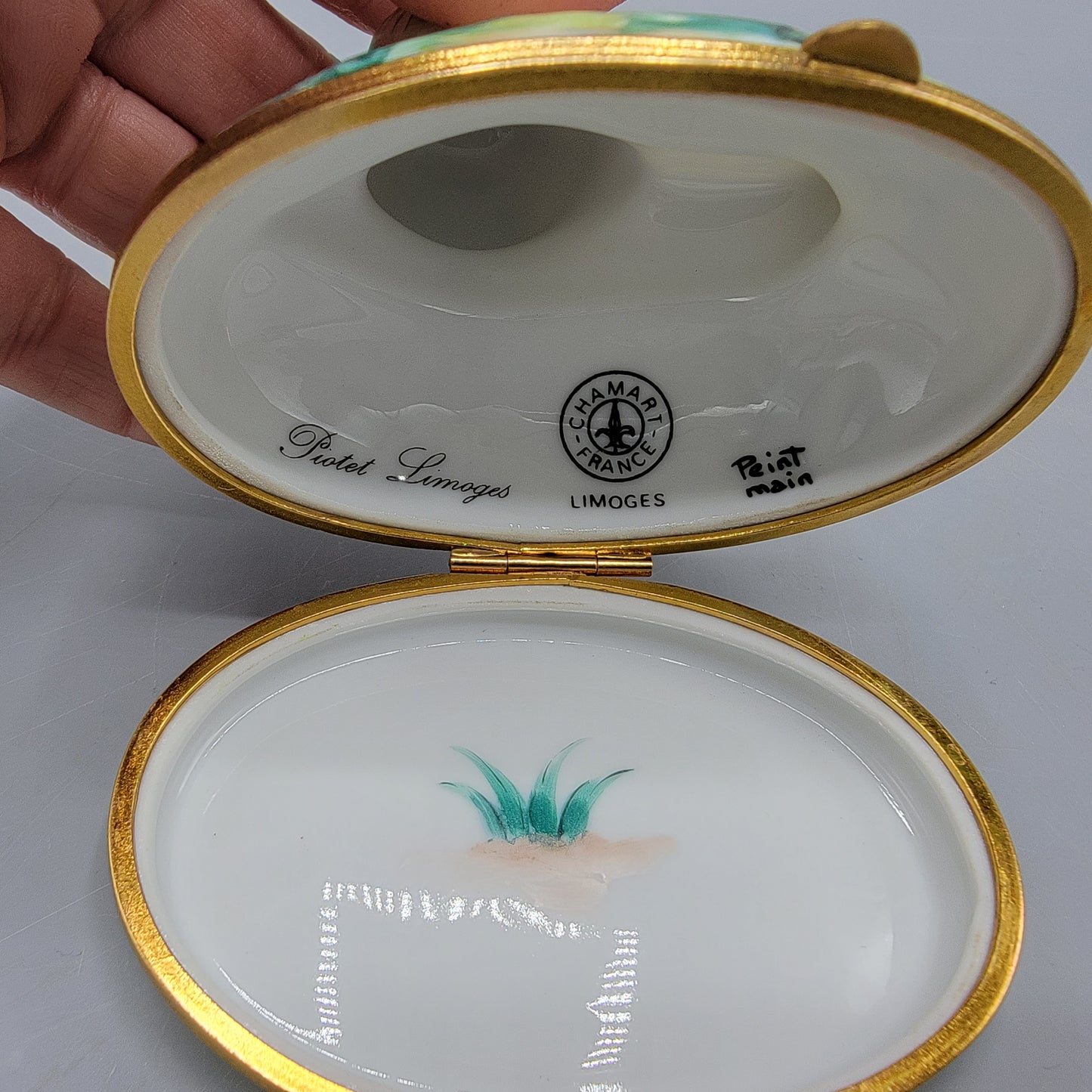 Chamart Limoges Porcelain Snail Box