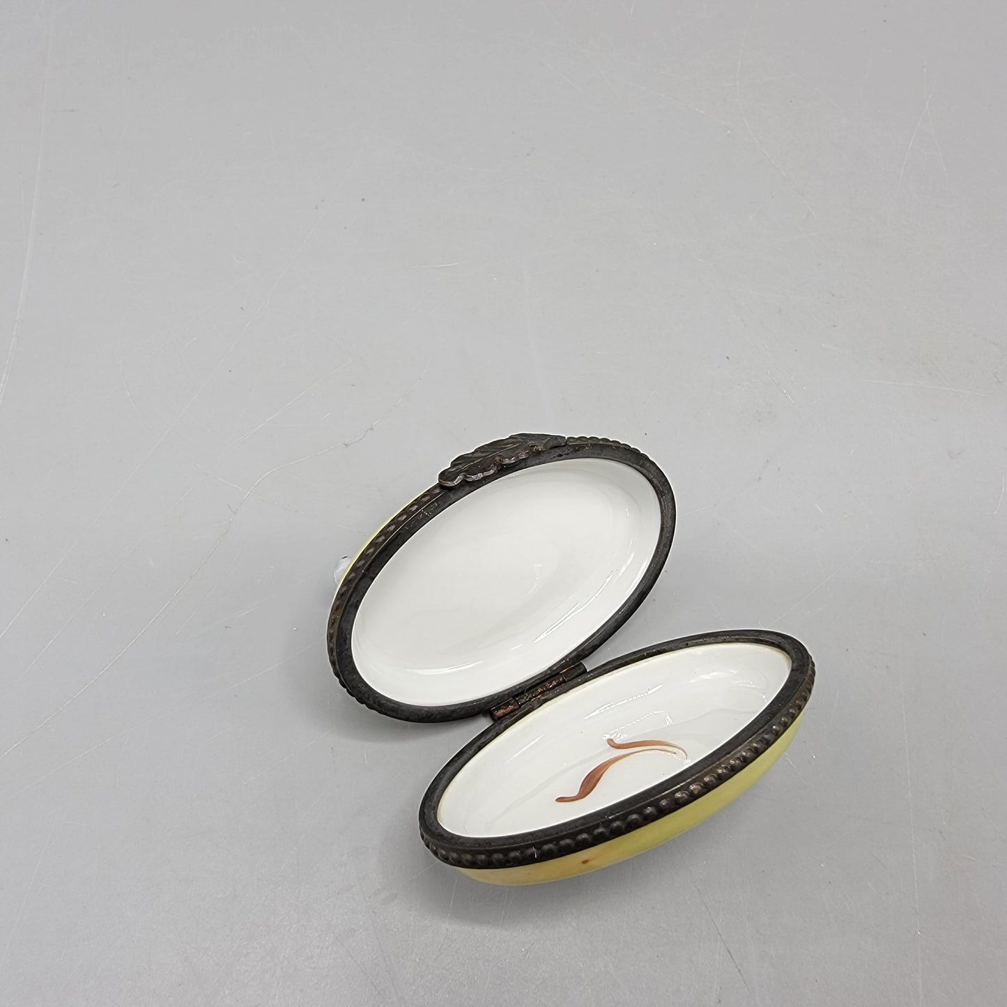 Rochard Limoges Porcelain Snail Box