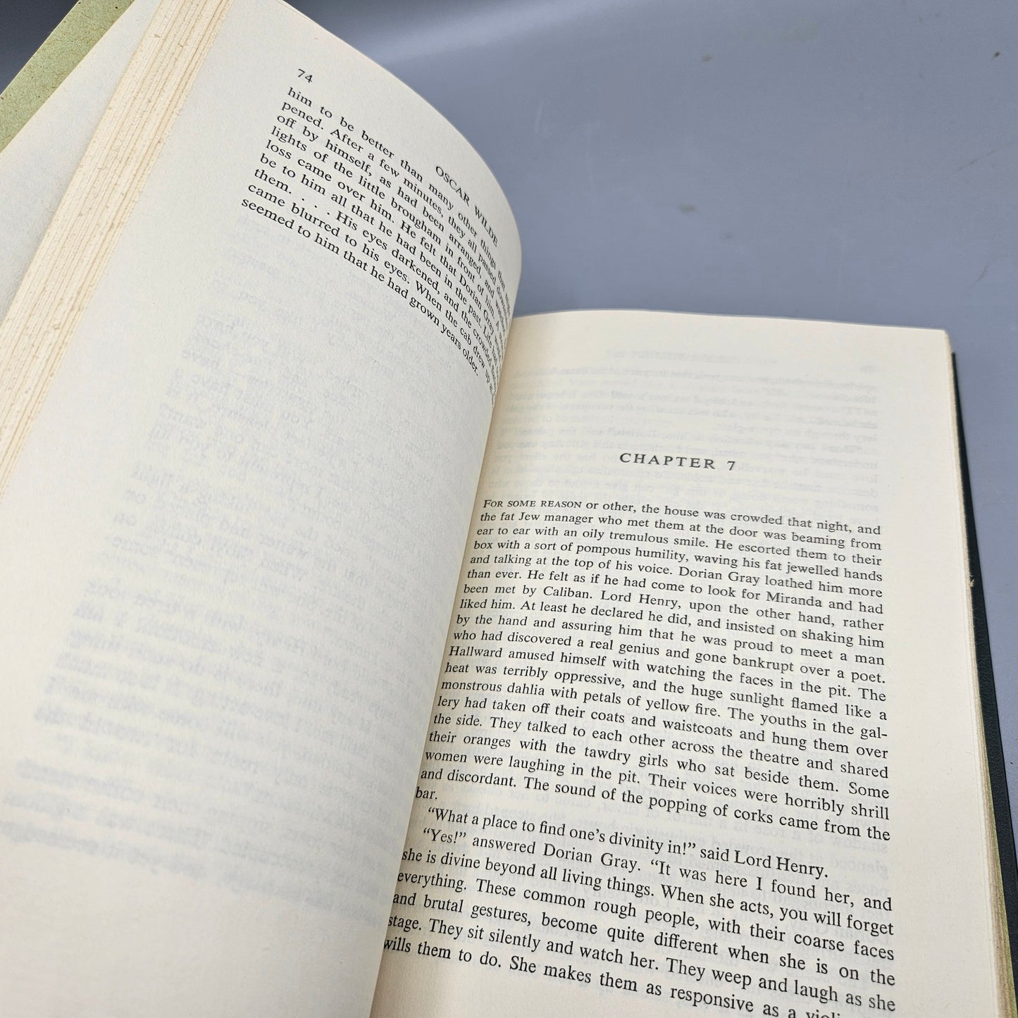 Book - Oscar Wilde The Picture of Dorian Gray International Collectors Library