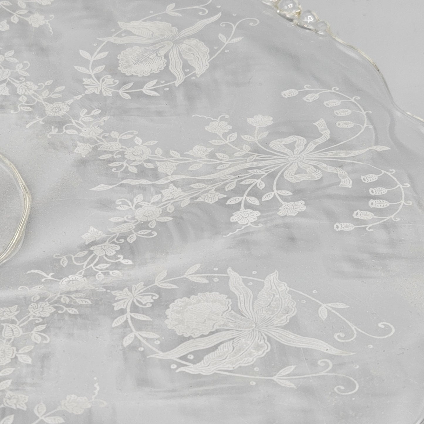 Heisey Rose Crystal Center Handle Sandwich Plate