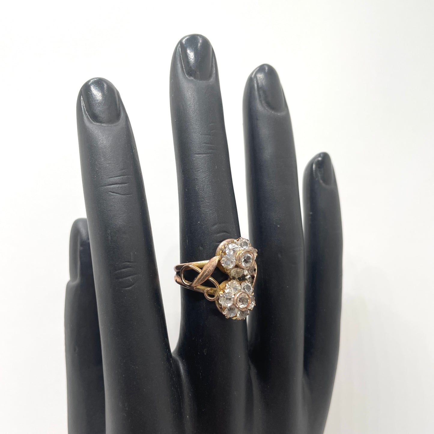 Vintage 1960s Flower Ring - Size 7.5