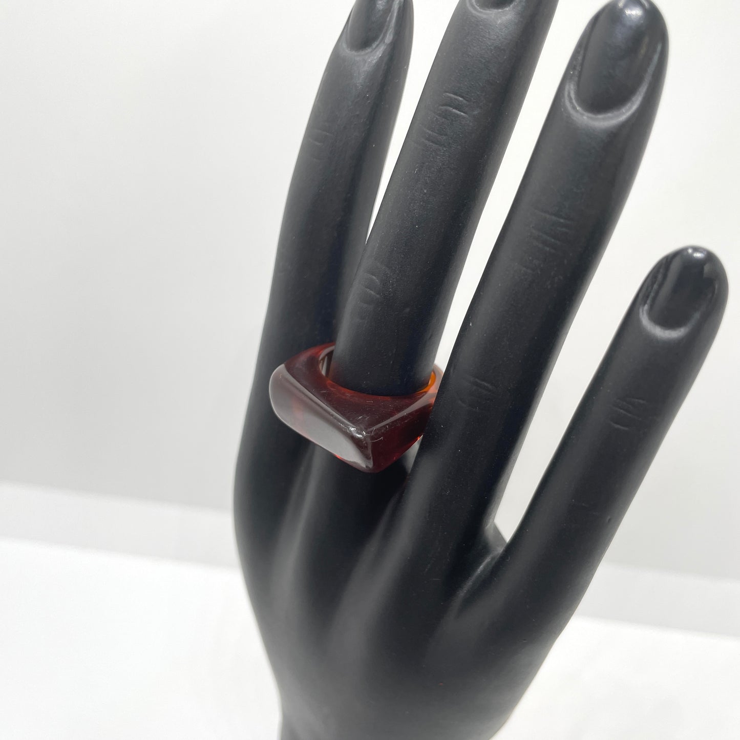 Vintage 1980s Brown Acrylic Ring - Size 8.5