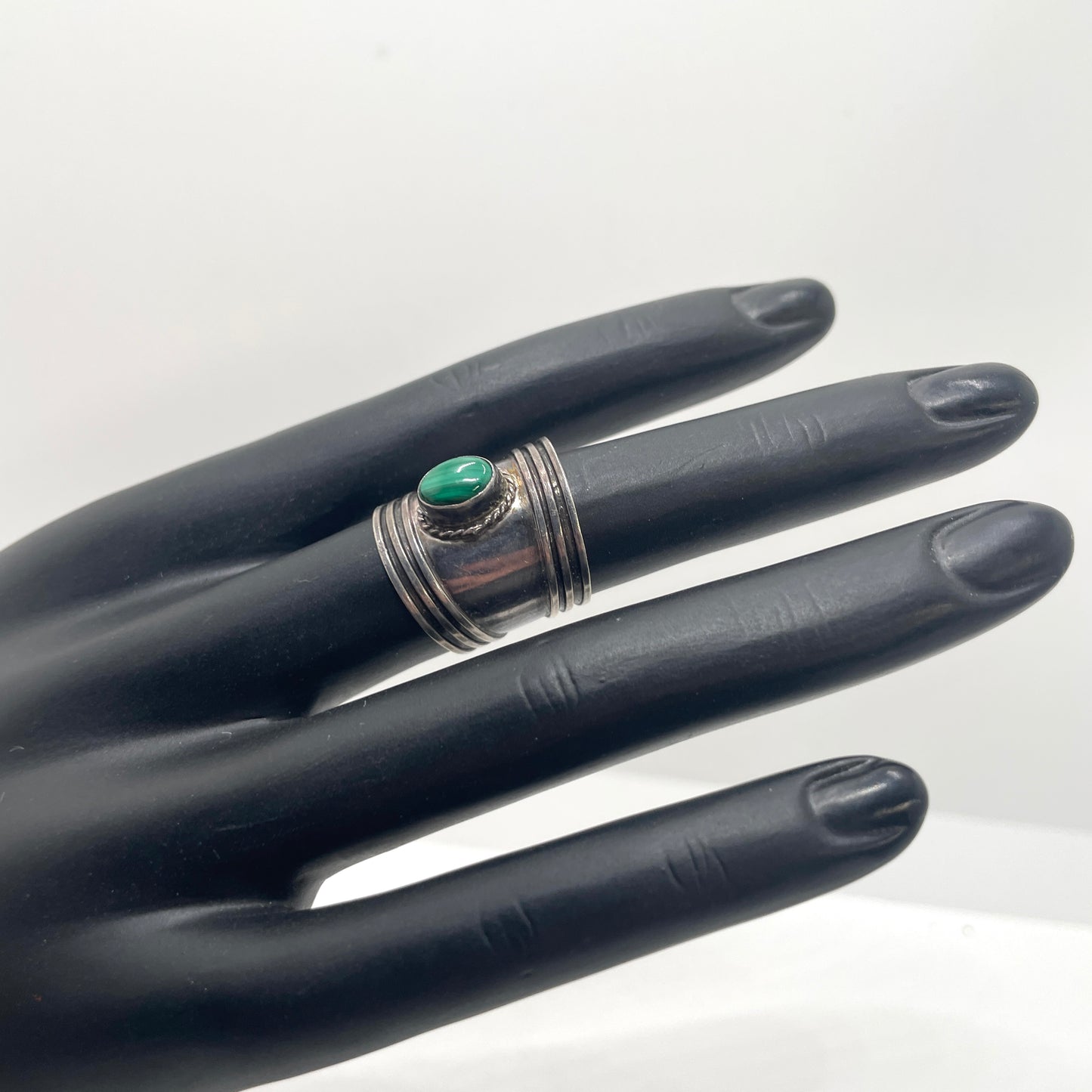 Vintage Sterling Silver & Malachite Ring - Size 6