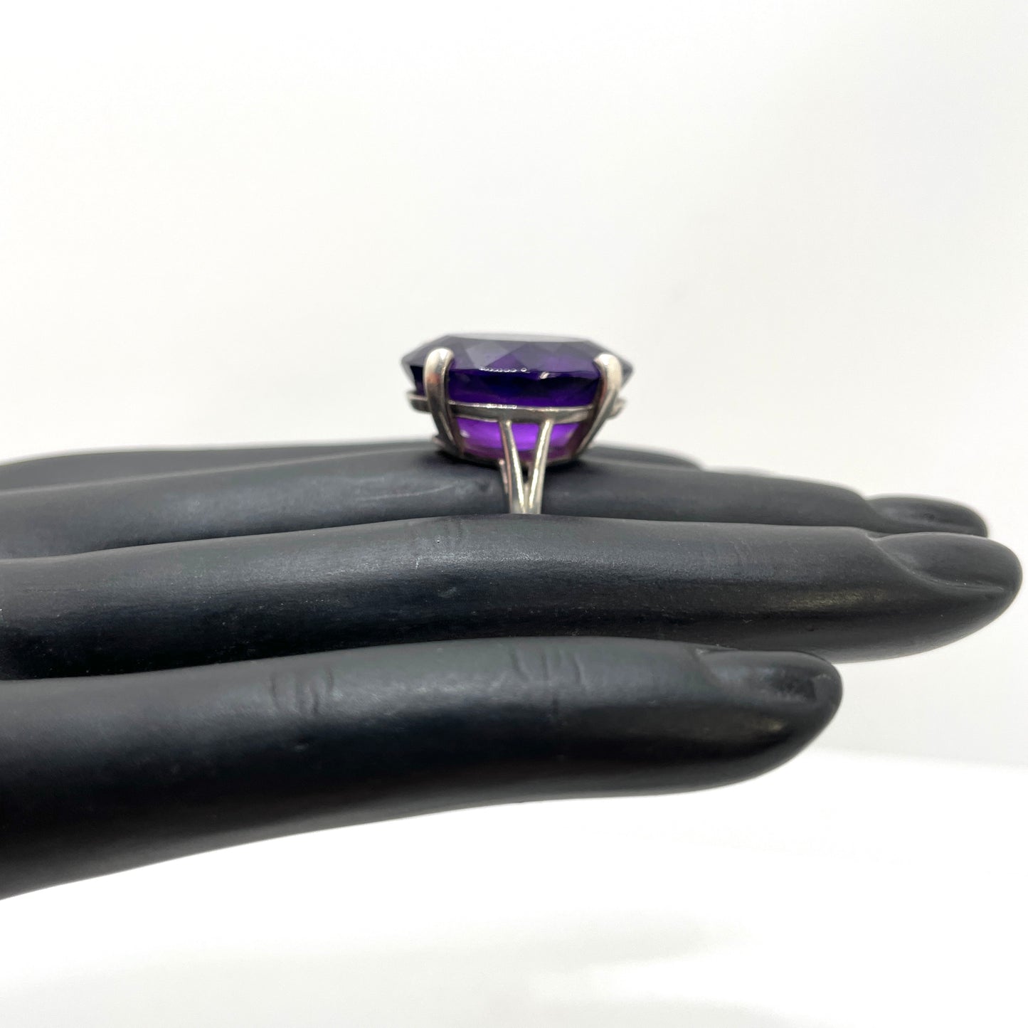 Vintage Sterling Silver & Purple Ring - Size 6.25