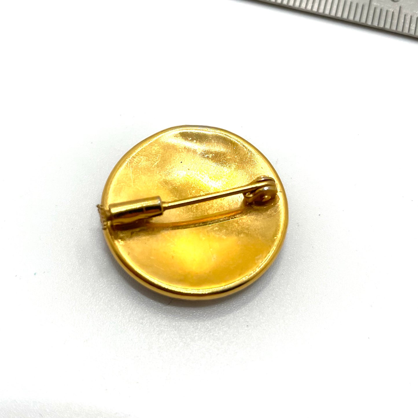 Vintage Black & Gold Circle Pin