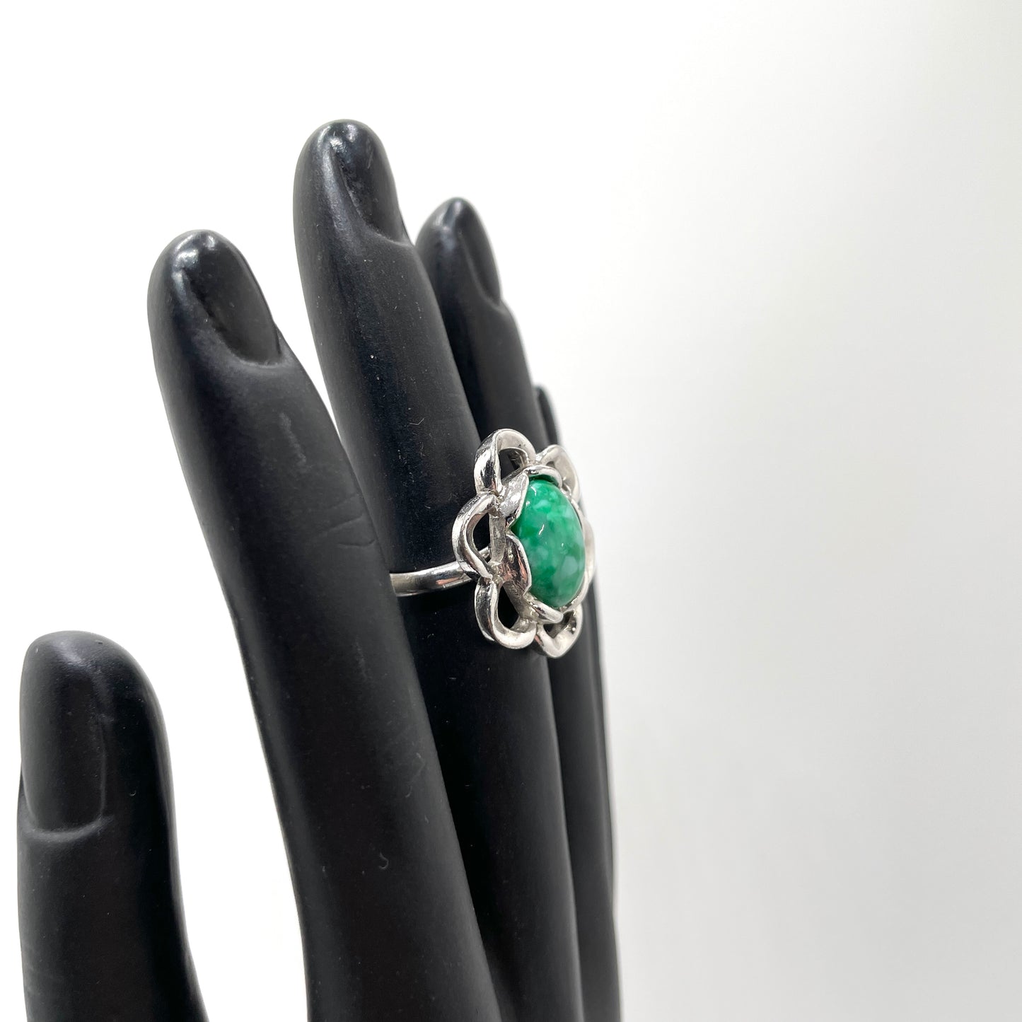 Sarah Coventry Flower Adjustable Ring